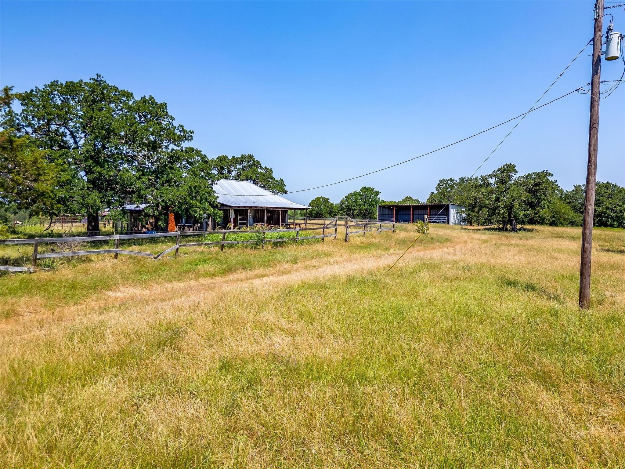 210 Trails End Poolville TX 76487