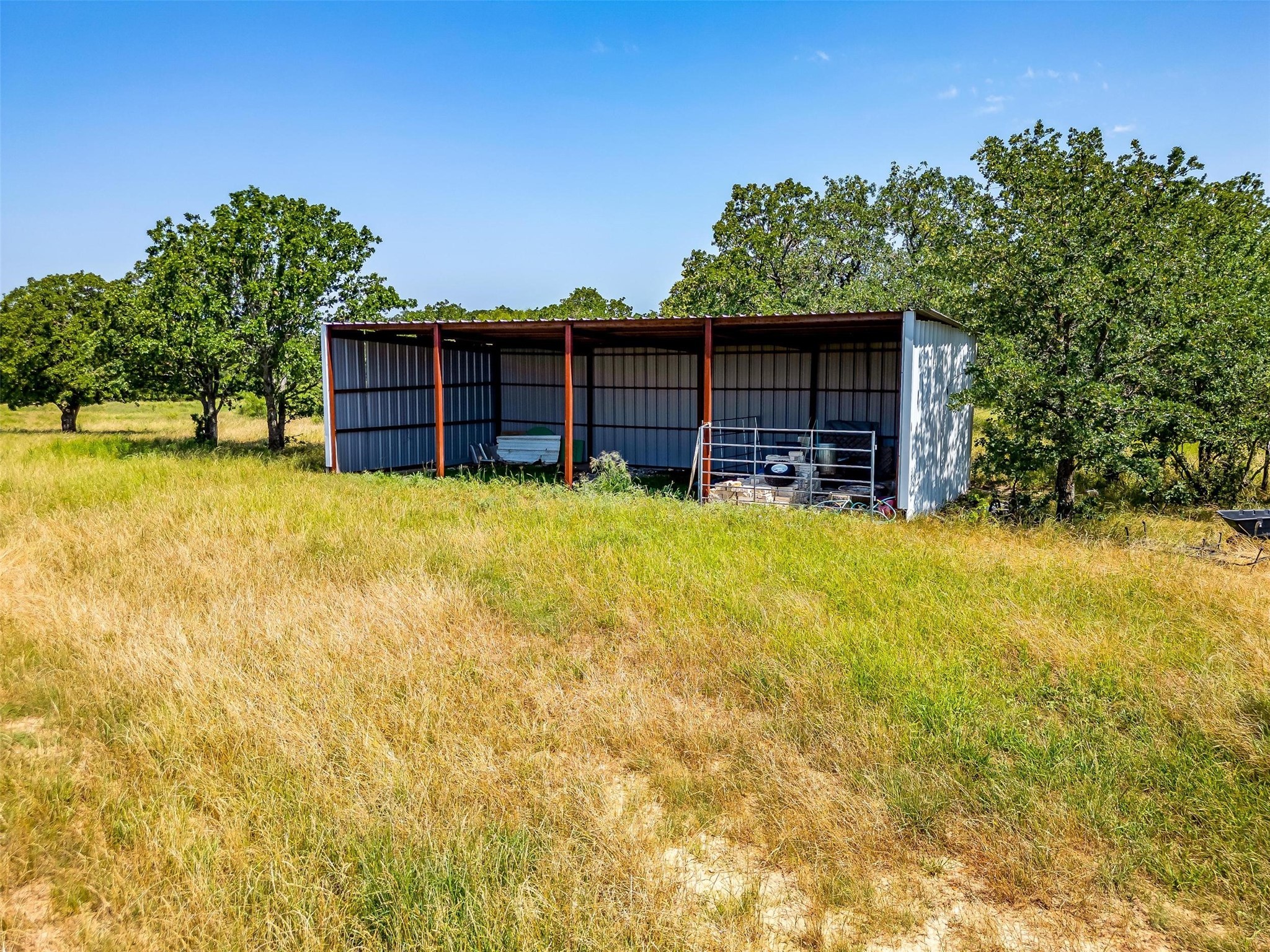 210 Trails End Poolville TX 76487