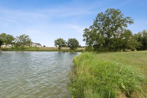 L 4 SE County Road Corsicana TX 75109