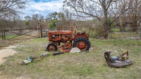 250 Mail Route Fischer TX 78623