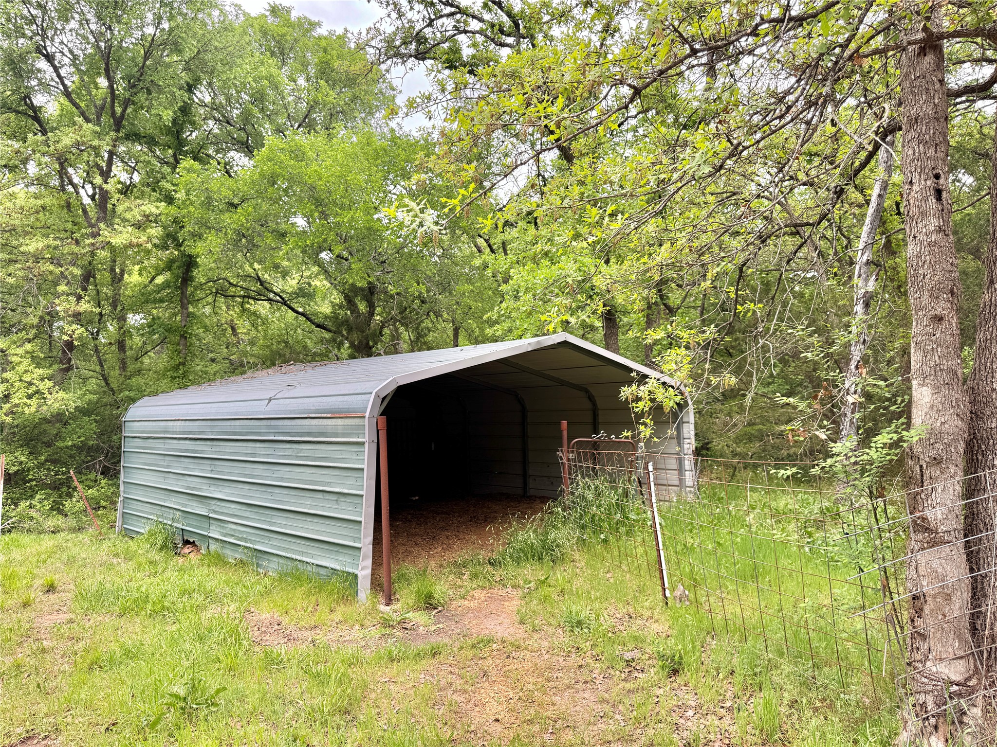 320 Hillside Lane Valley View TX 76272