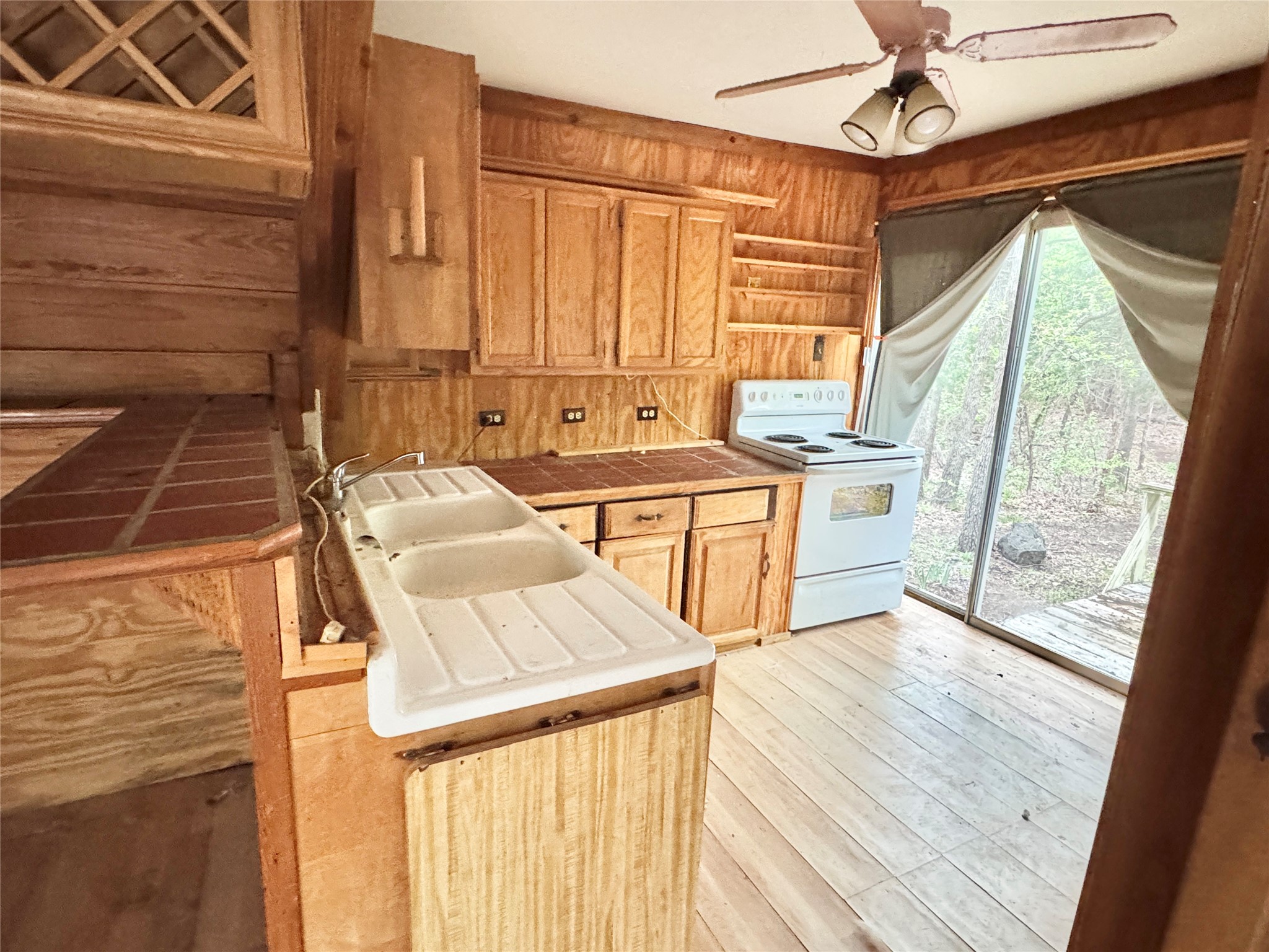 320 Hillside Lane Valley View TX 76272