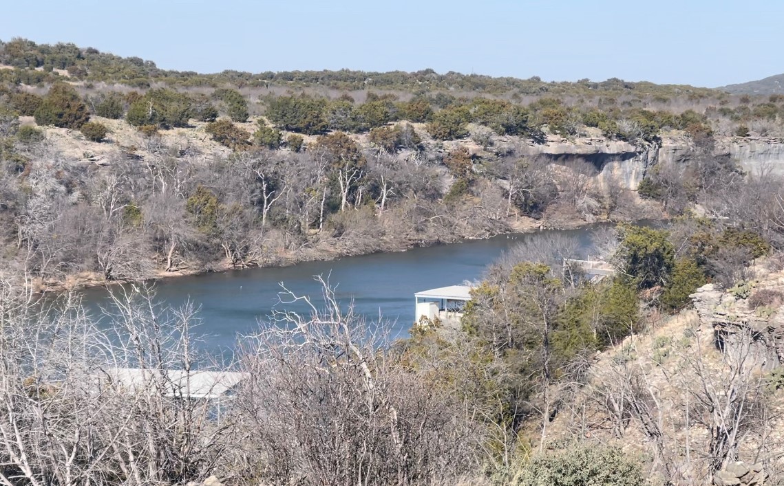 2053 Bluff Creek Drive Strawn TX 76475