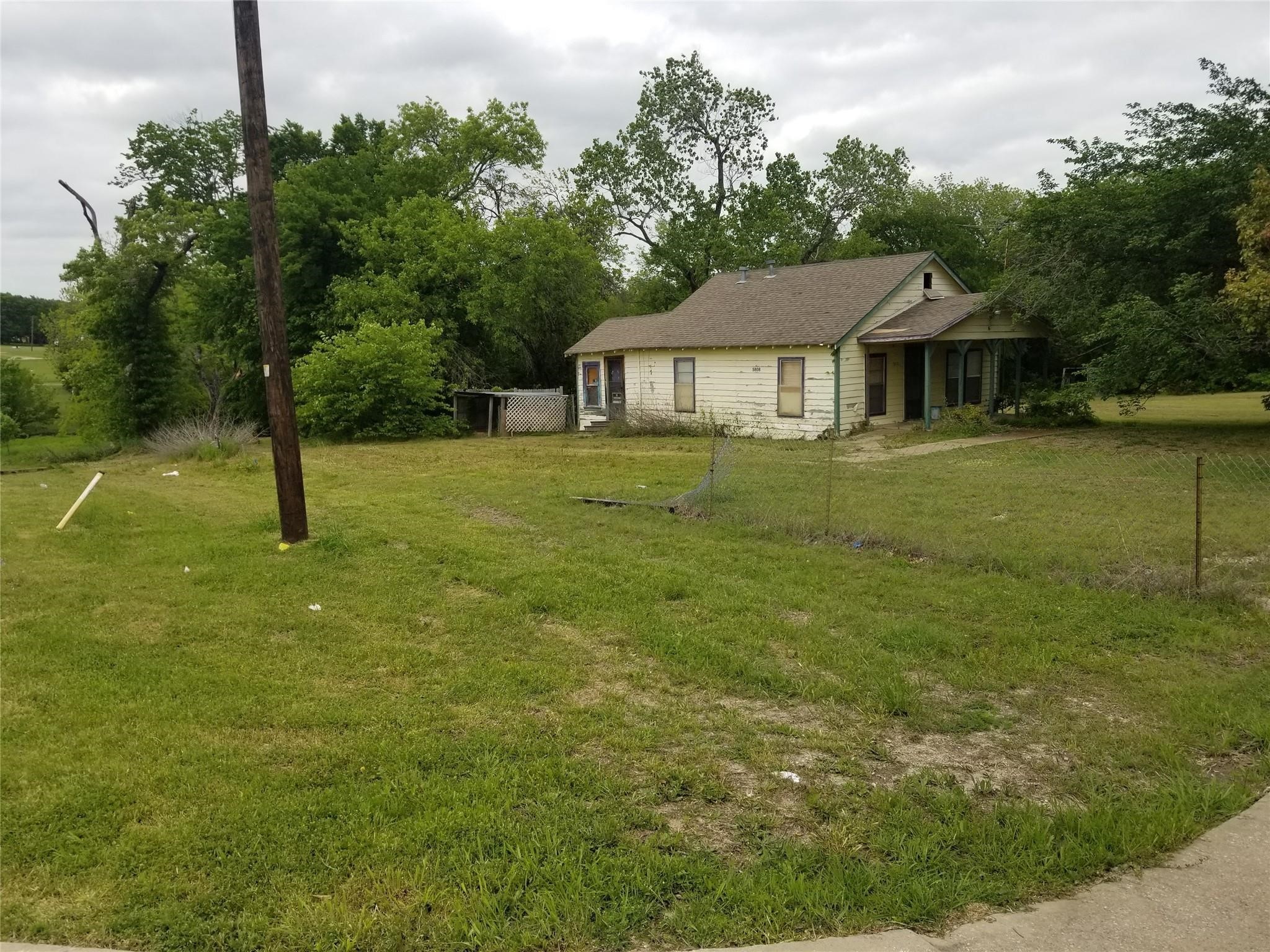 5808 President George Bush Highway Rowlett TX 75089