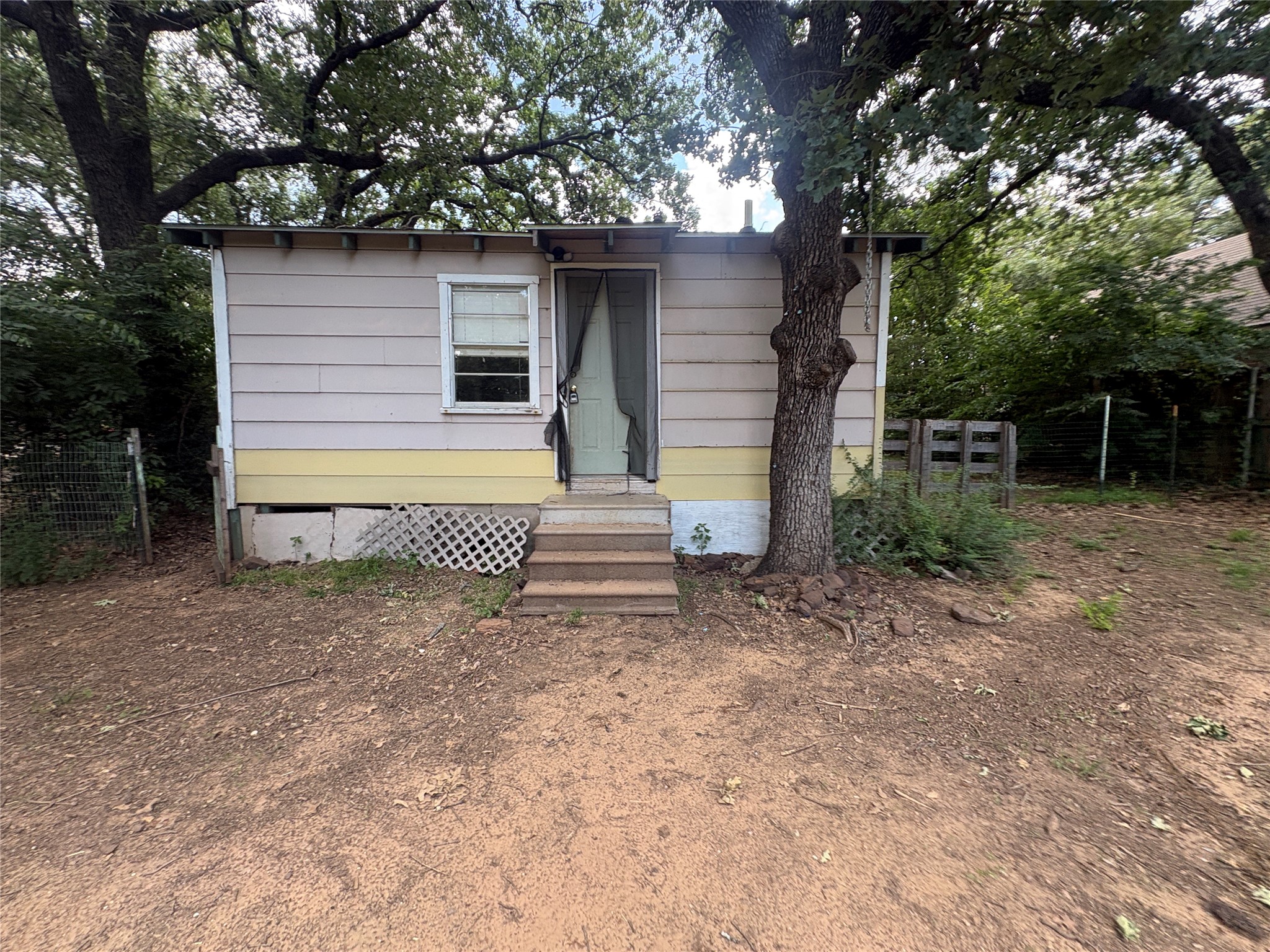 2607 N Locust Street Denton TX 76209