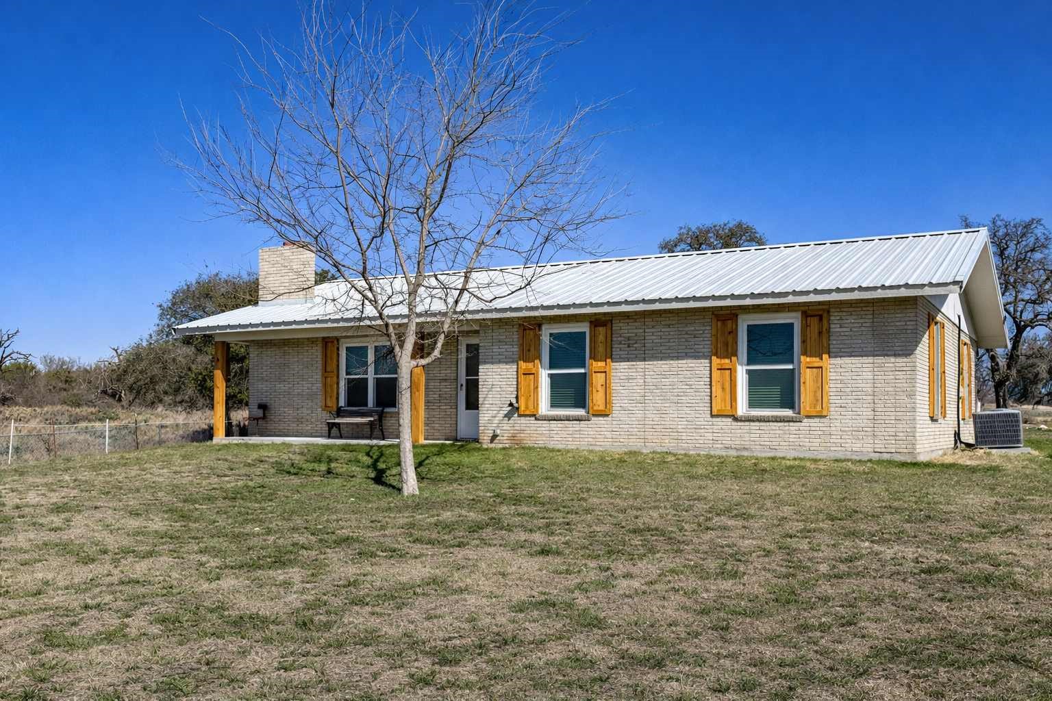 360 Cr 632 Hamilton TX 76531