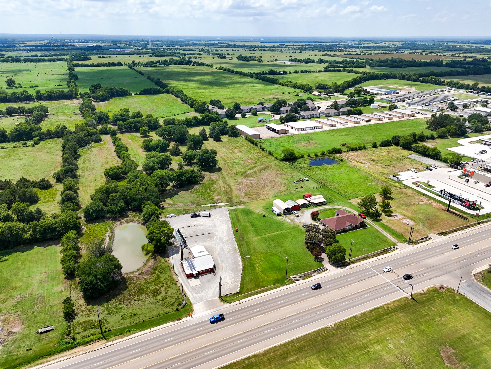 1709 State Highway 121 Highway Bonham TX 75418