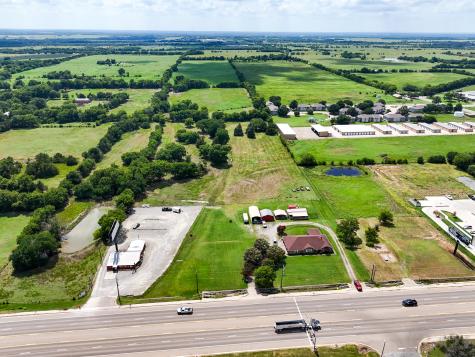 1709 State Highway 121 Highway Bonham TX 75418