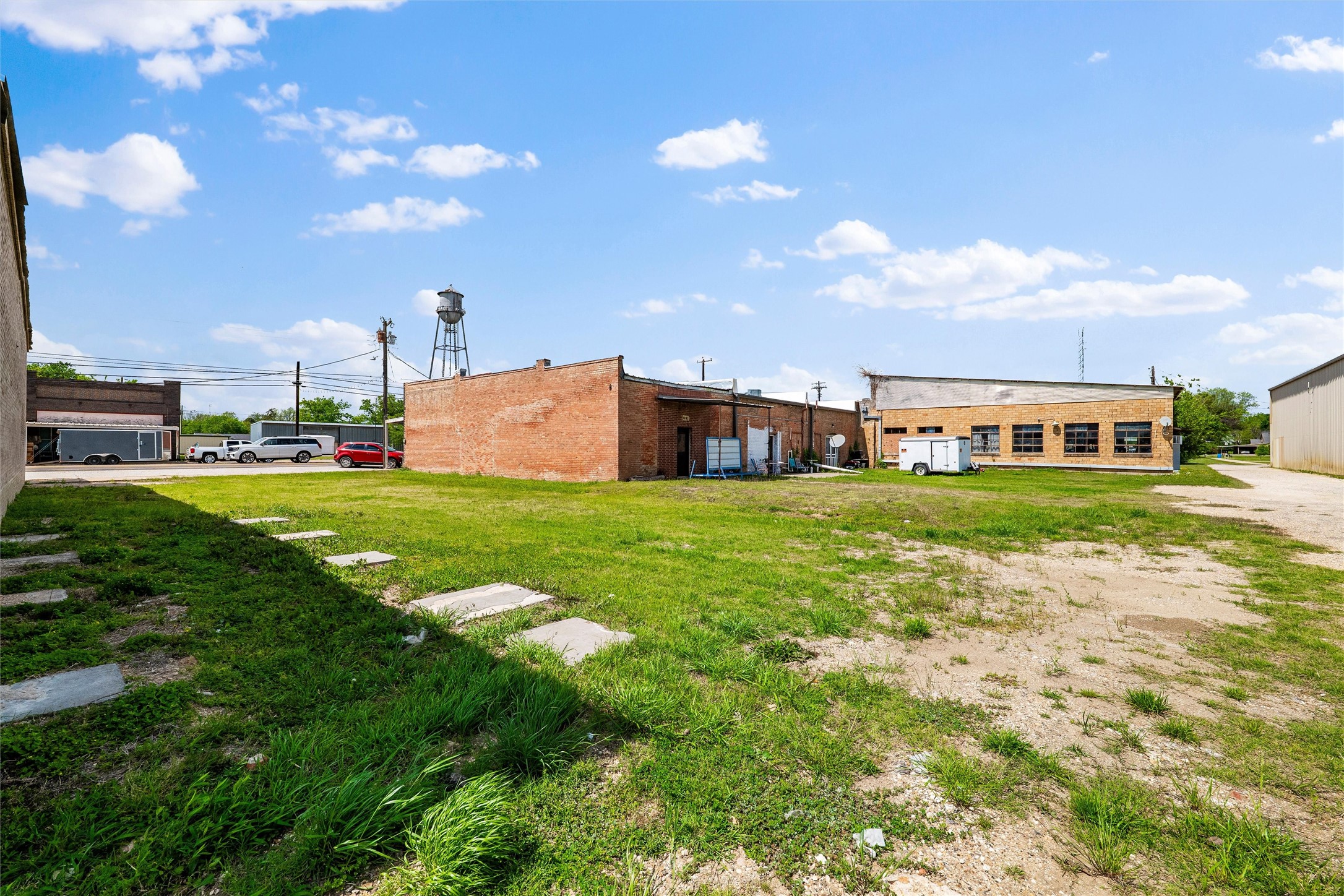 201 Main Street Maypearl TX 76064