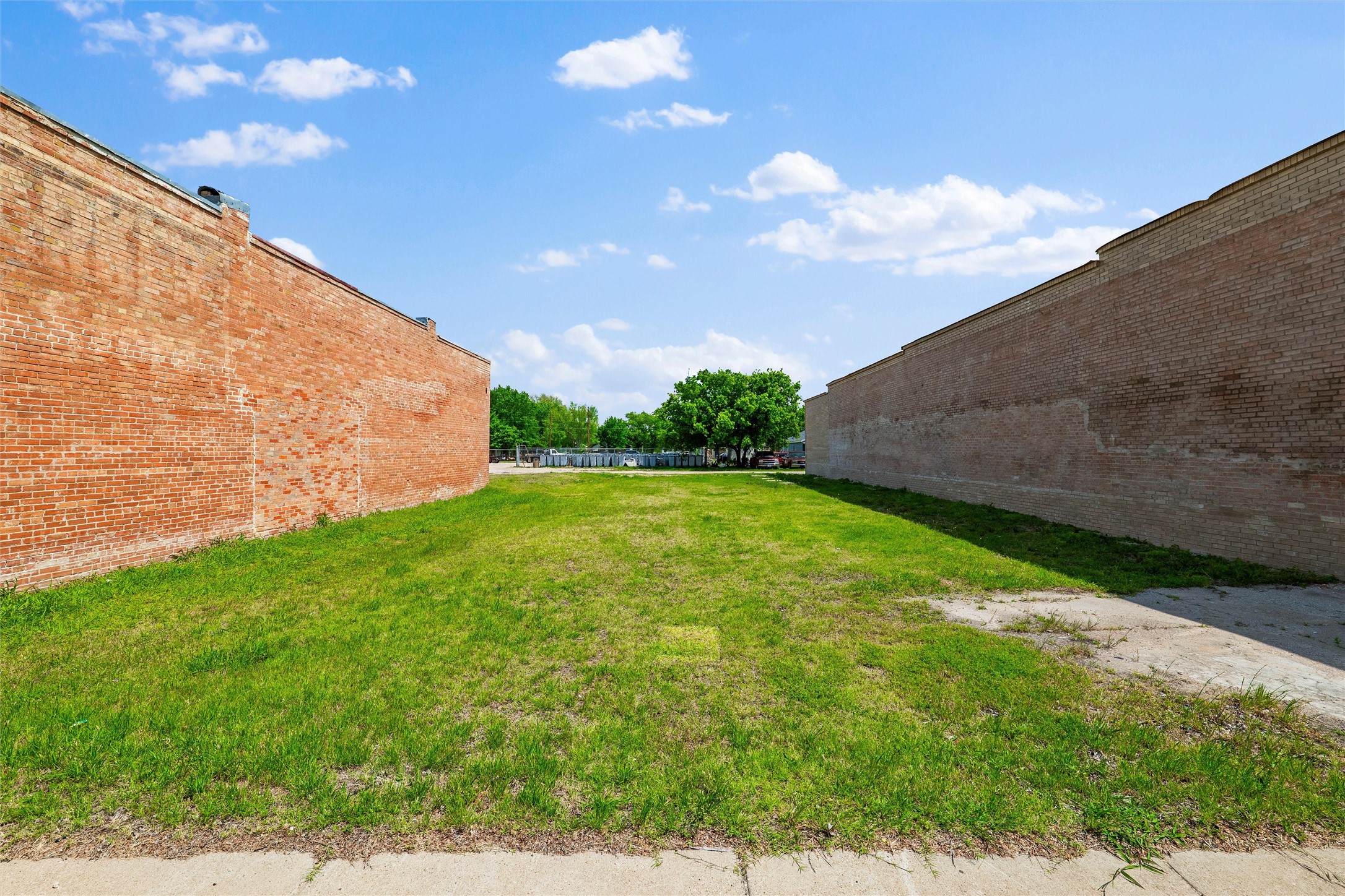 201 Main Street Maypearl TX 76064