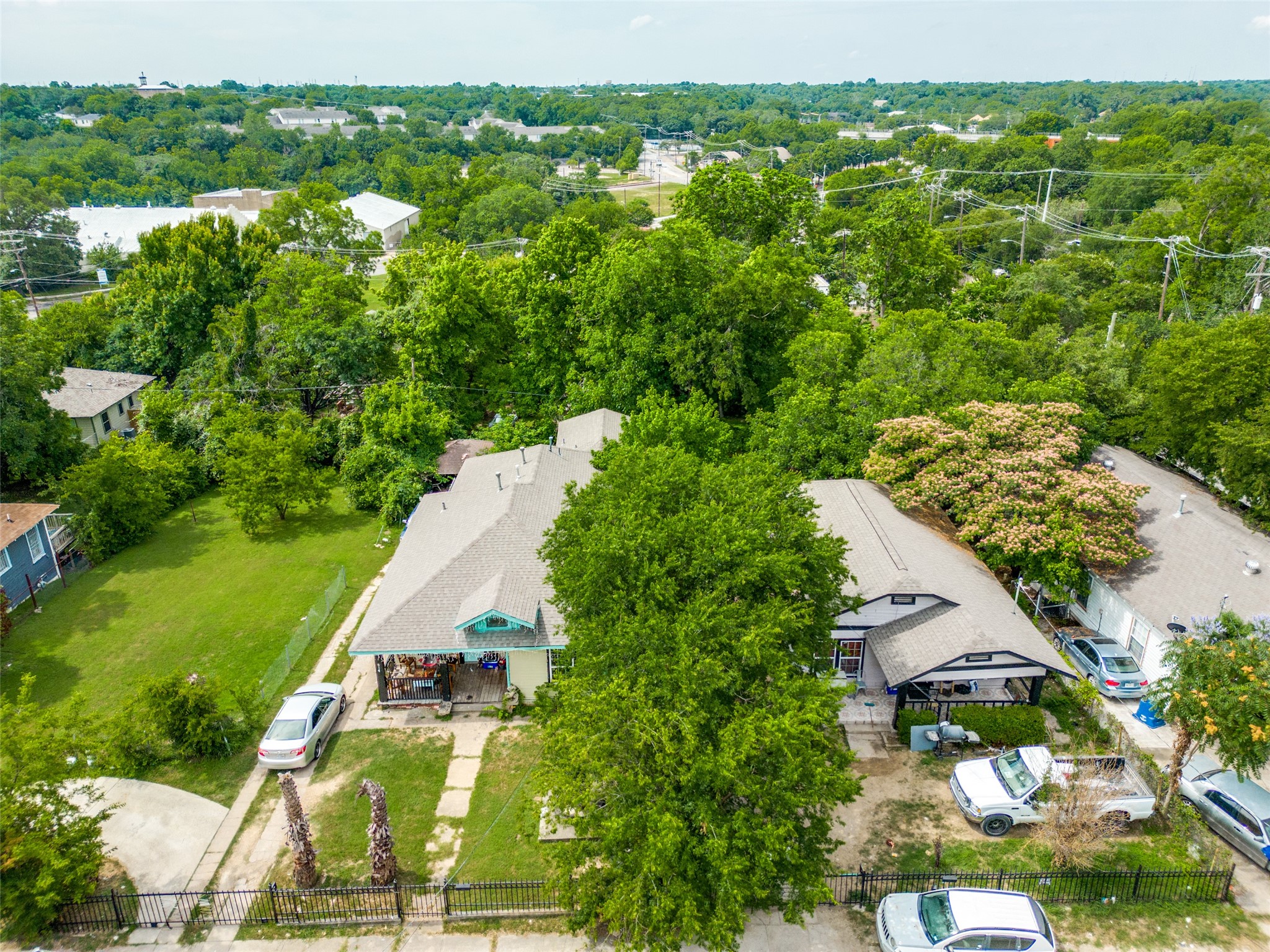 806 E 12th Street Dallas TX 75203