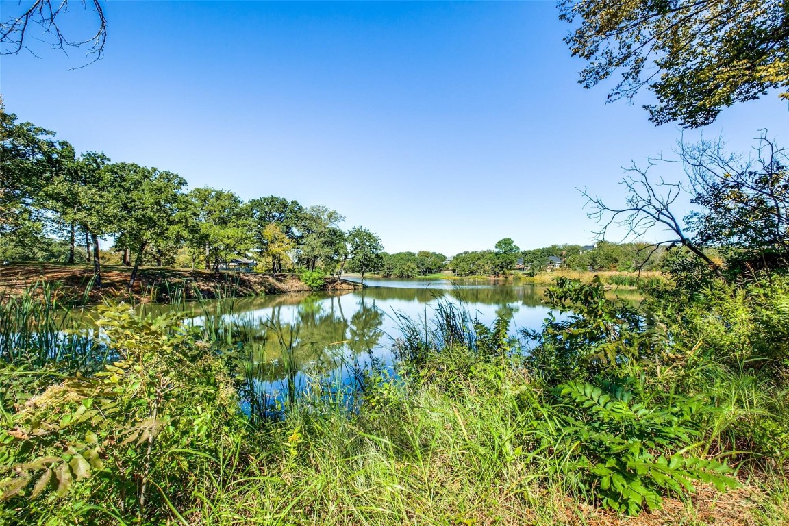 4 Delano Drive Dalworthington Gardens TX 76016