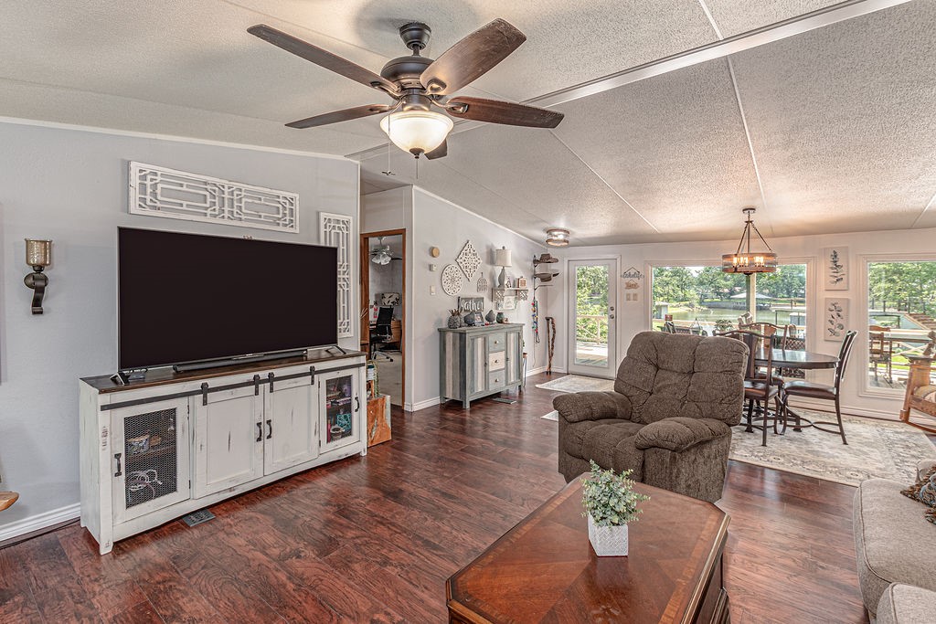 210 Victor Court Trinidad TX 75163