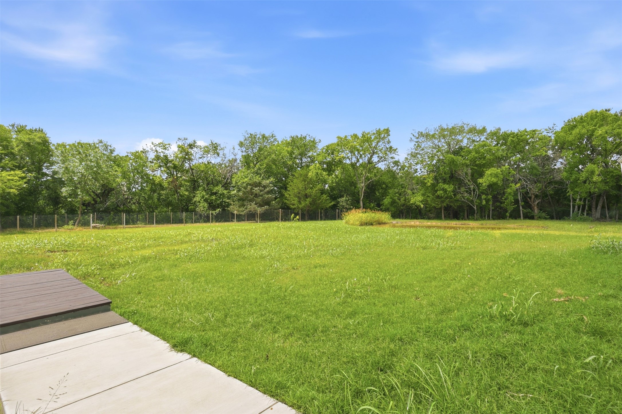 237 County Road 4927 Trenton TX 75490