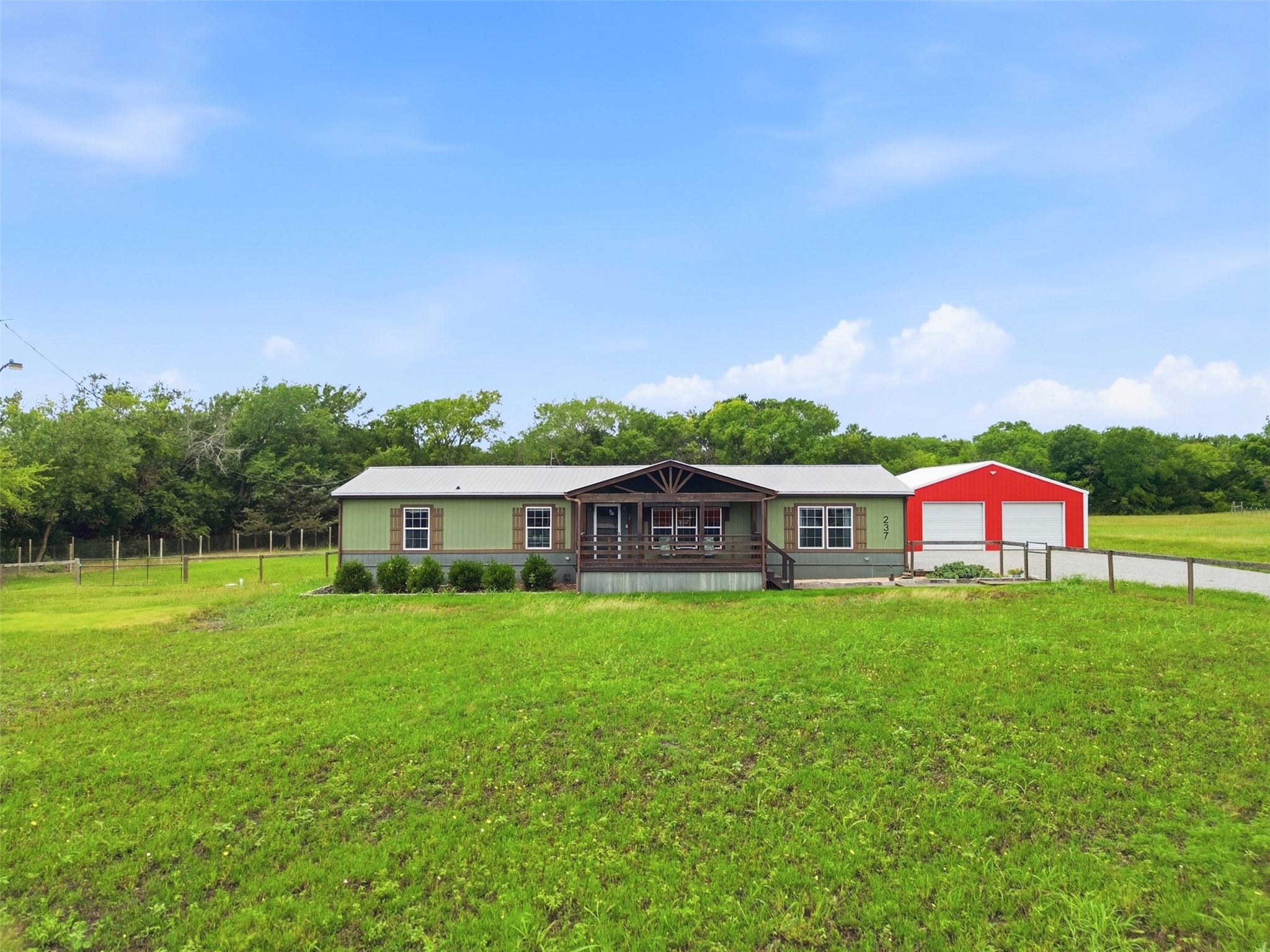 237 County Road 4927 Trenton TX 75490
