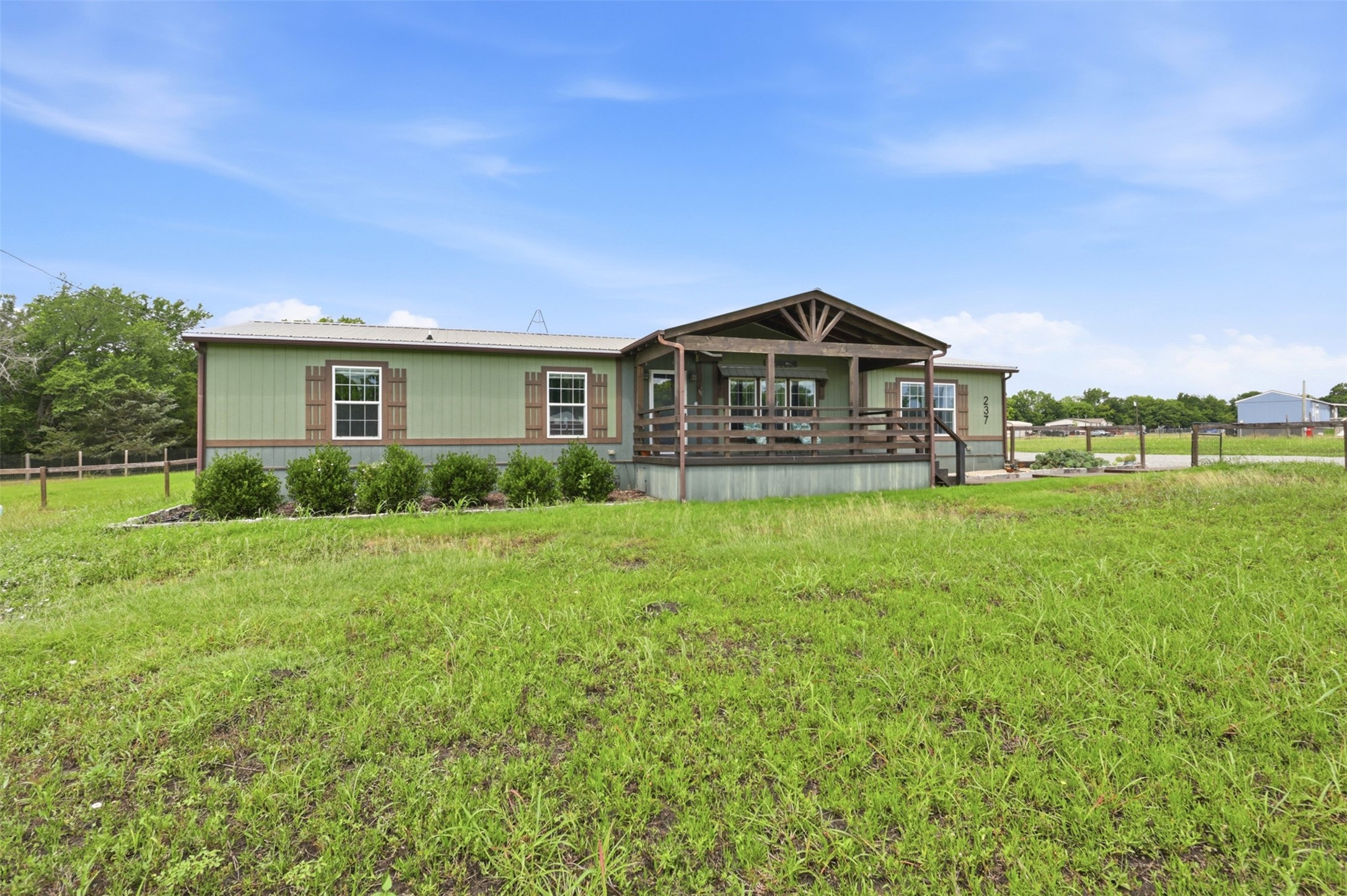 237 County Road 4927 Trenton TX 75490