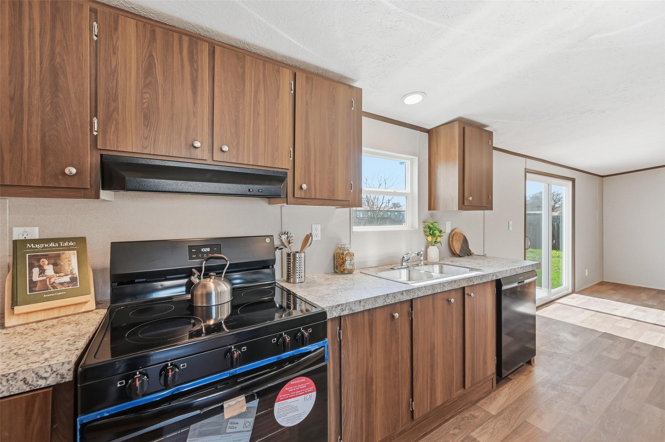 2504 Willow Oak Lane Burleson TX 76028