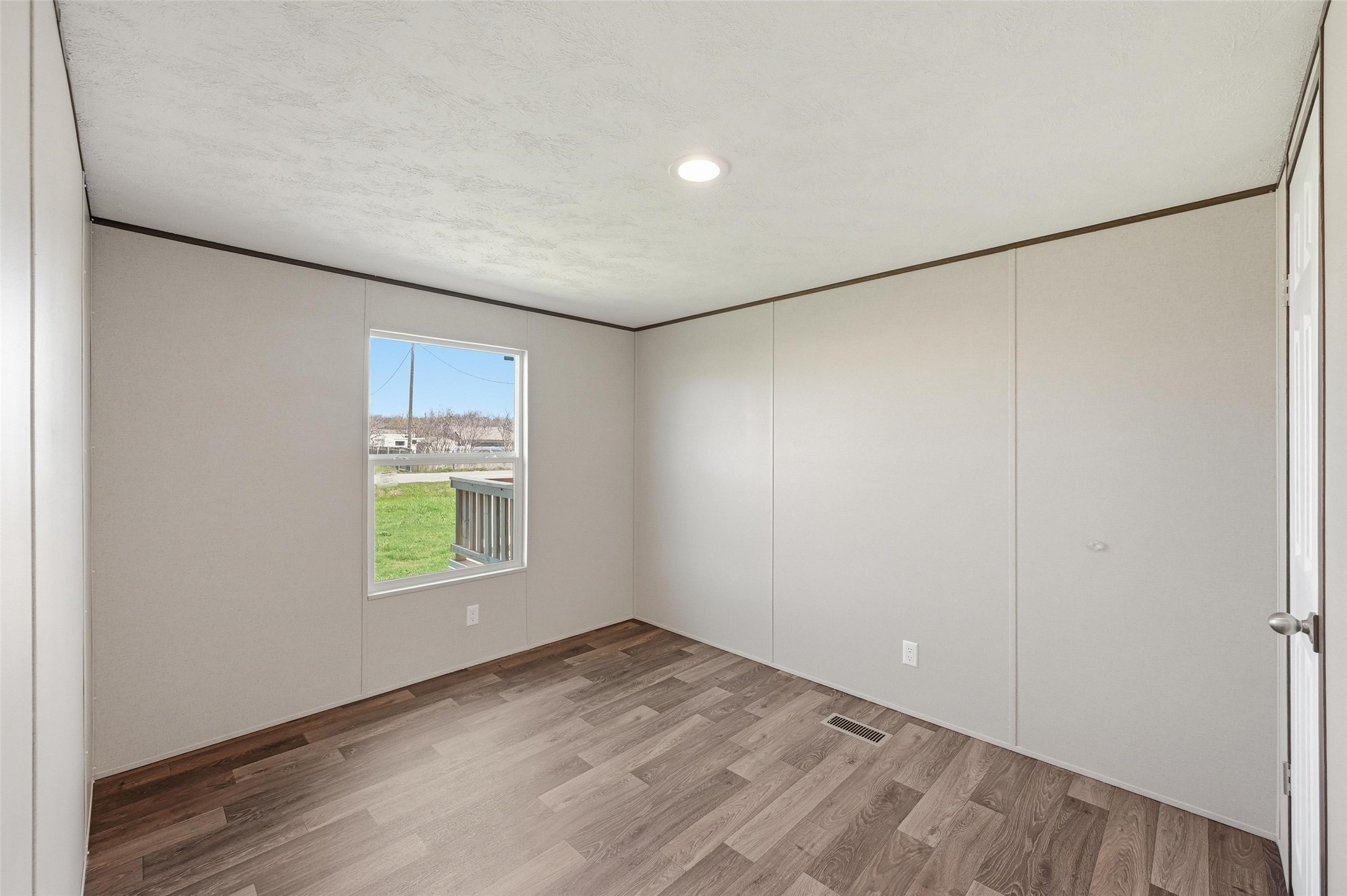 2504 Willow Oak Lane Burleson TX 76028