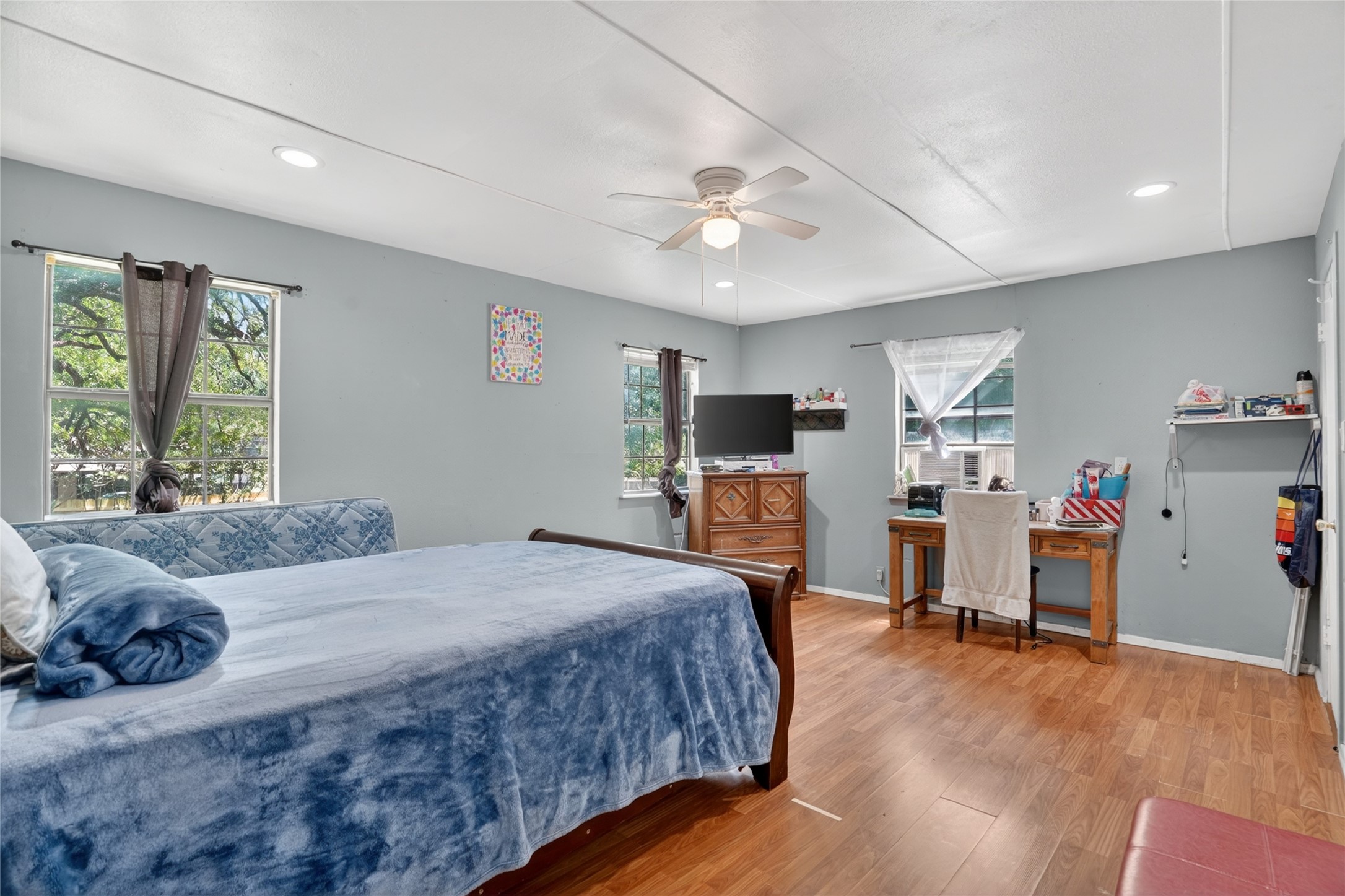 916 Fawn Granbury TX 76049