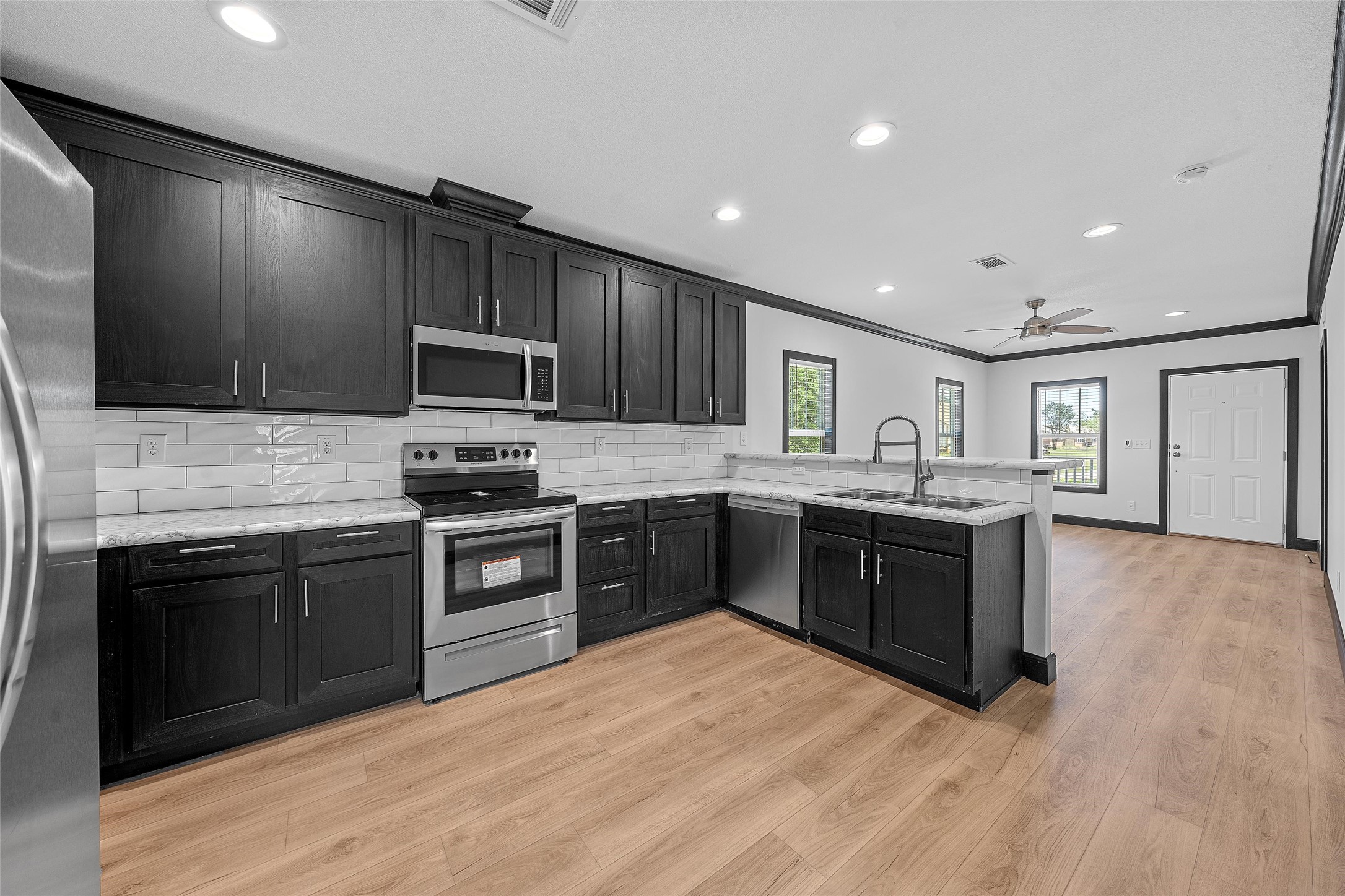 202 N 6th Street Mount Calm TX 76673