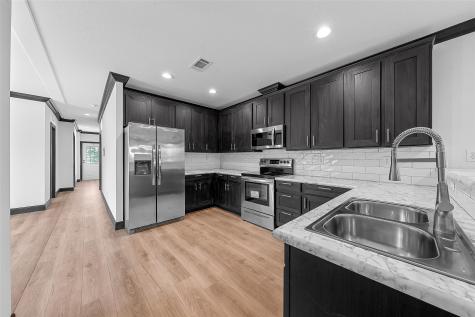 202 N 6th Street Mount Calm TX 76673