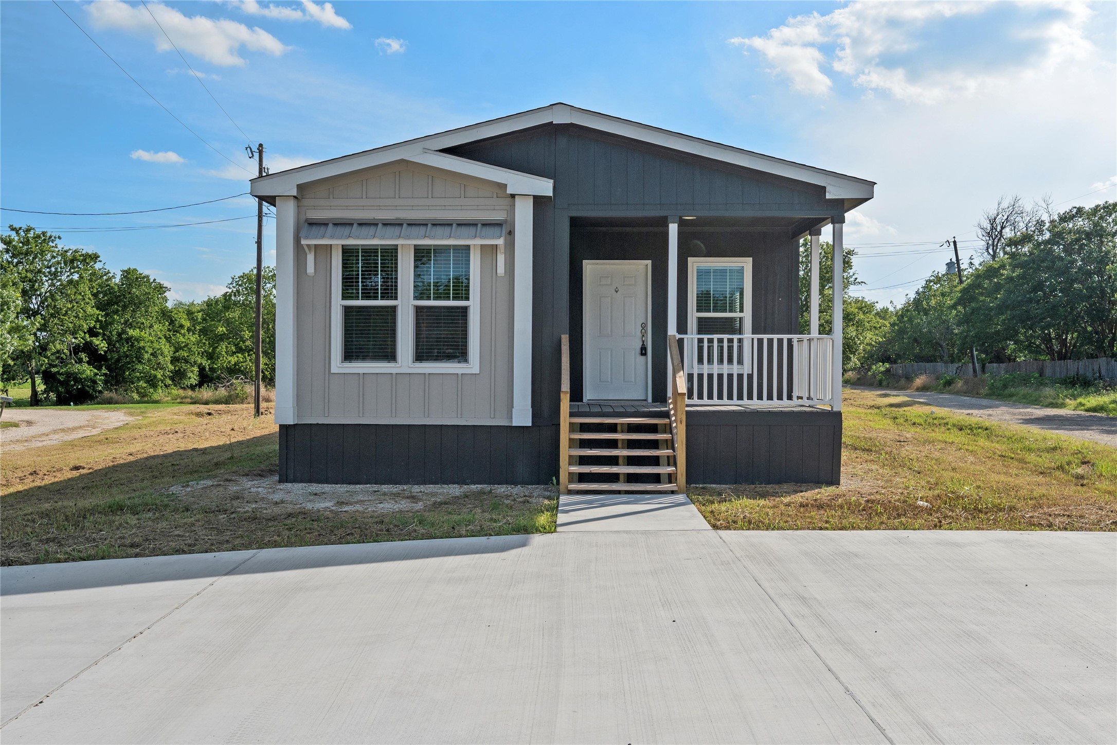 202 N 6th Street Mount Calm TX 76673