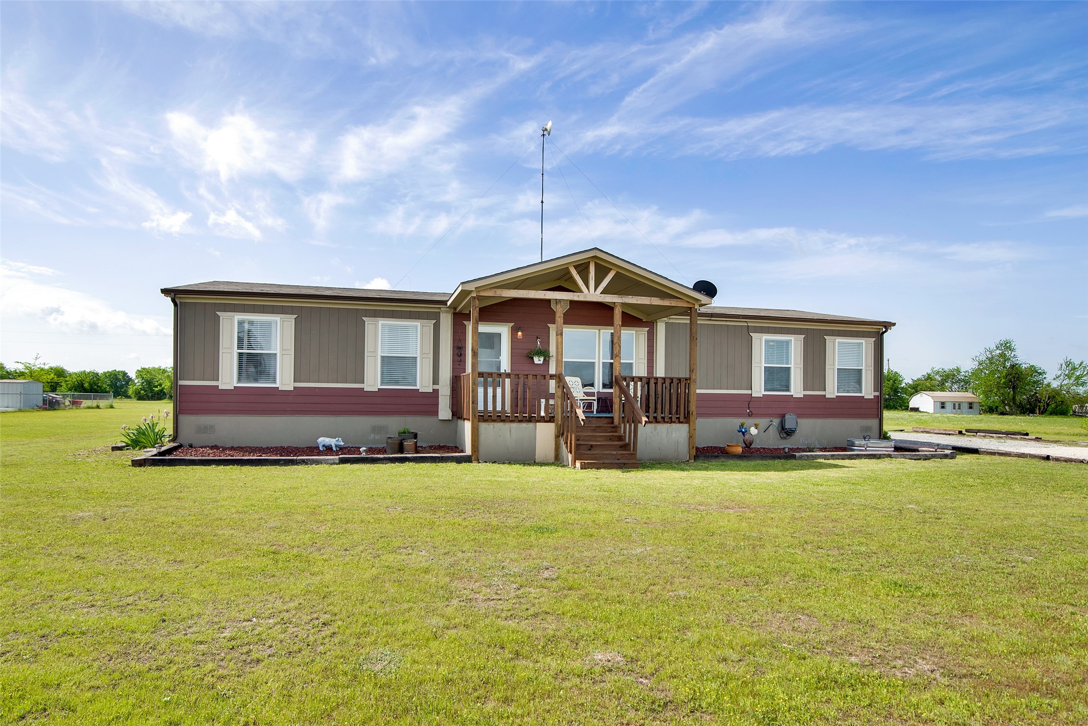 324 Oak Hollow Lane Sherman TX 75092