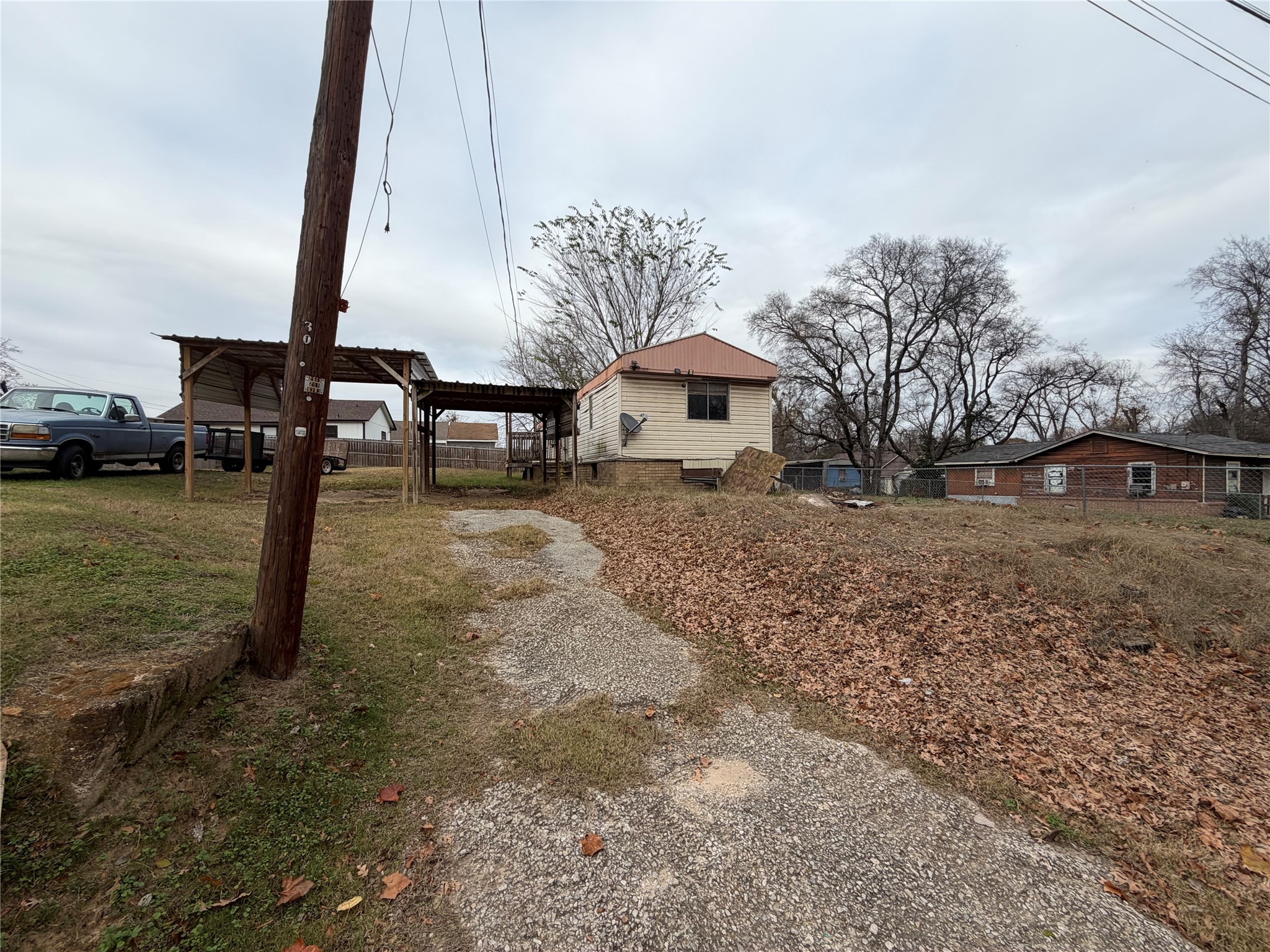 205 Barker Street Athens TX 75751
