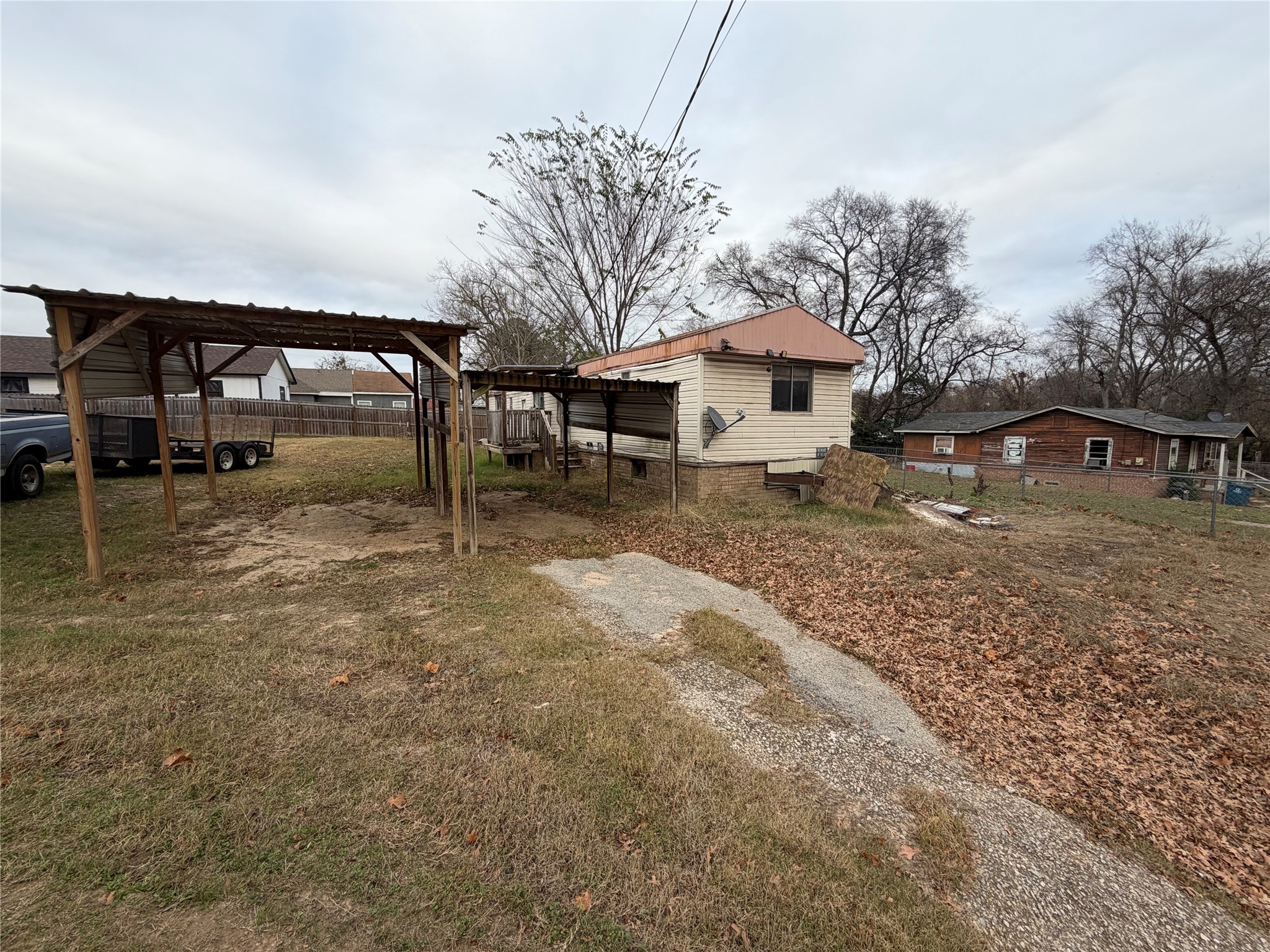 205 Barker Street Athens TX 75751