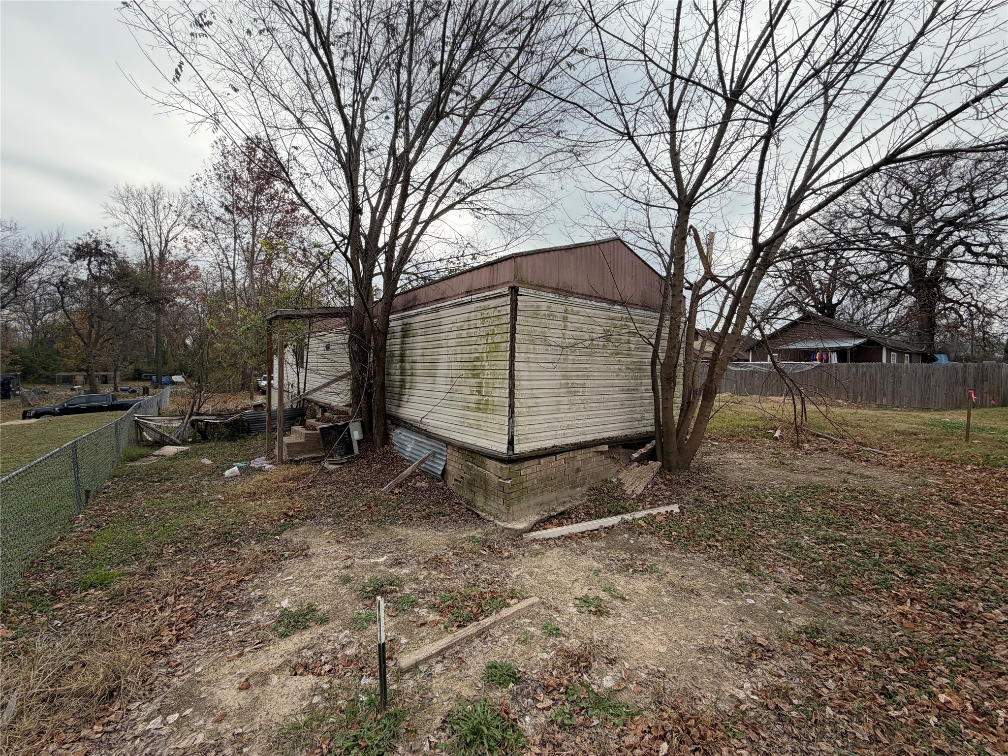 205 Barker Street Athens TX 75751