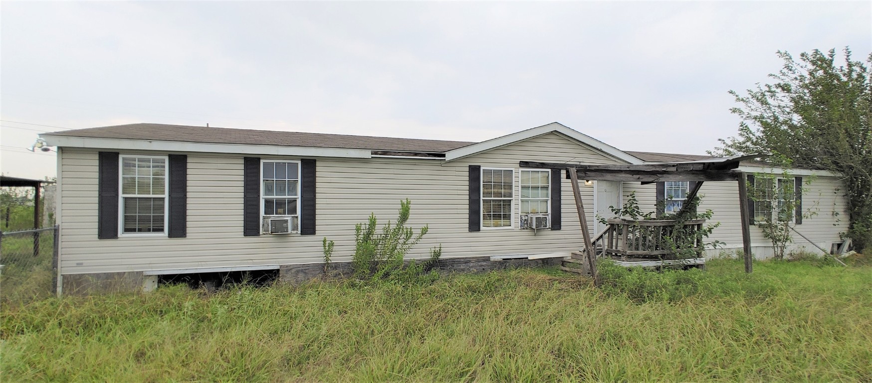 5909 Black Springs Lane Joshua TX 76058