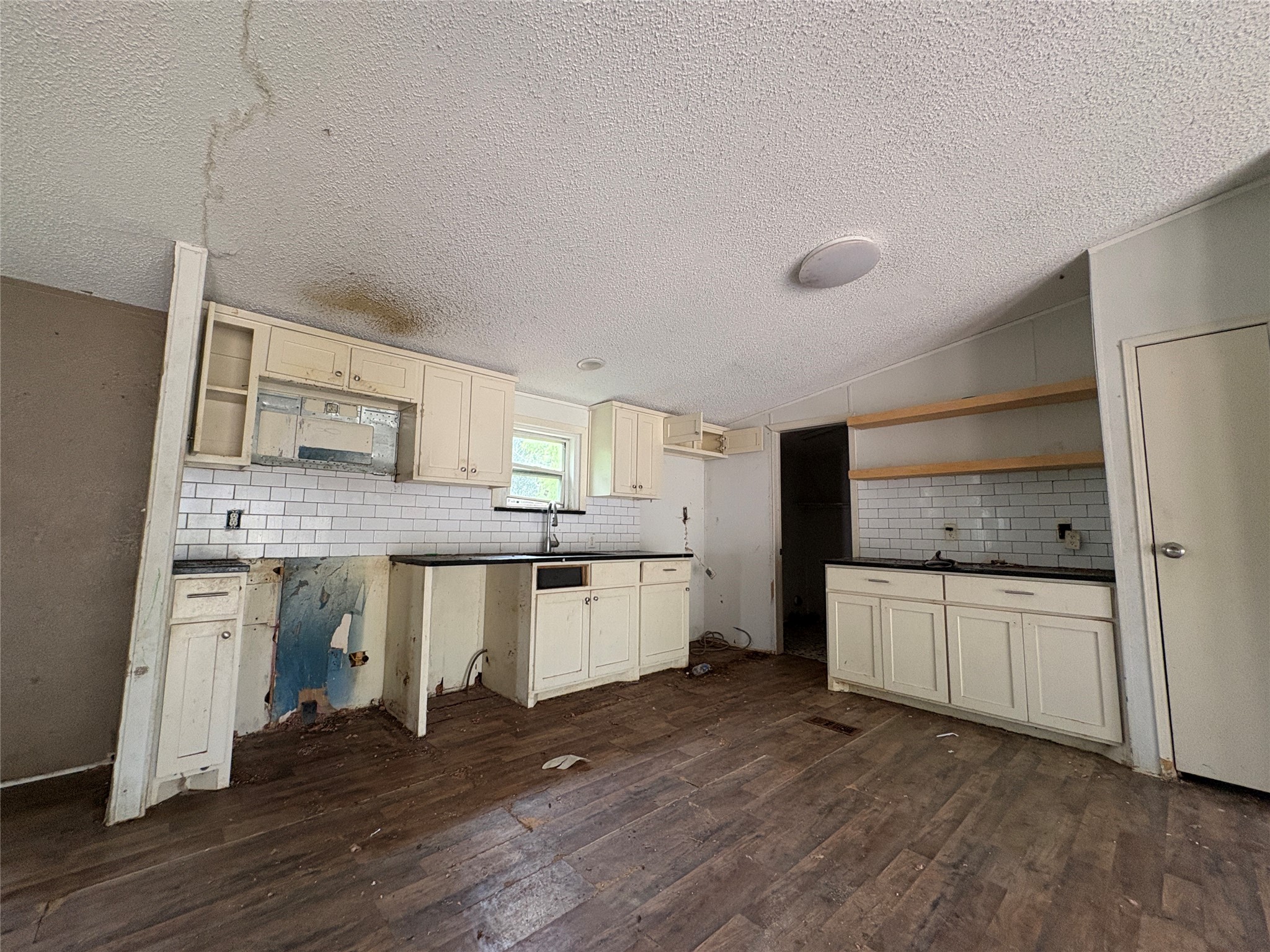 134 Canyon Valley Lane Weatherford TX 76085