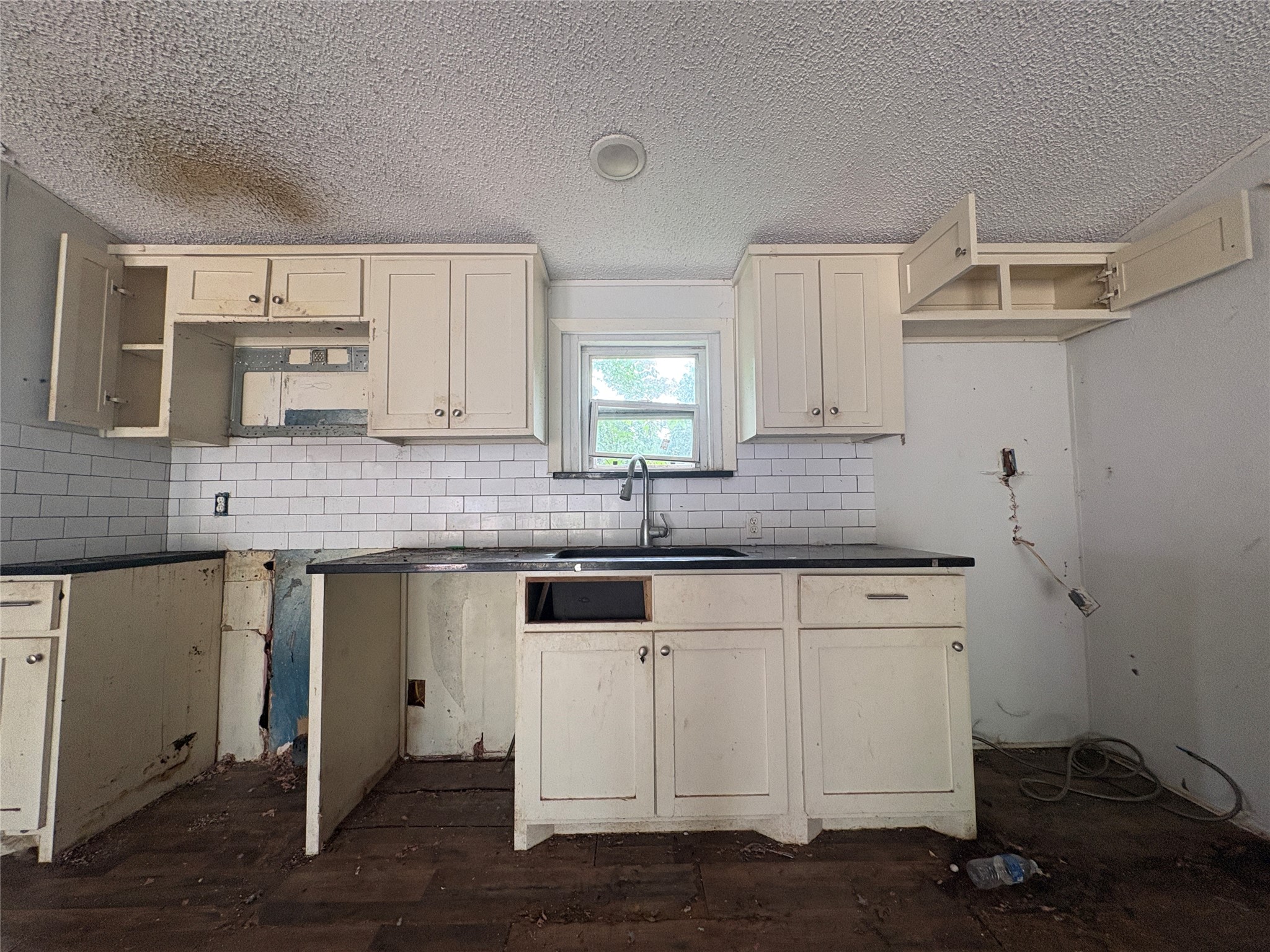134 Canyon Valley Lane Weatherford TX 76085