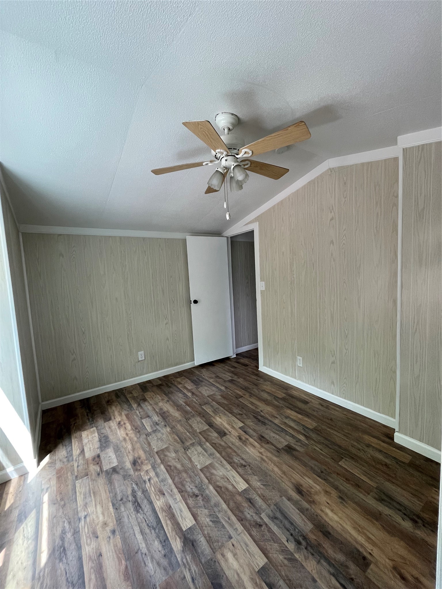 433 Capricorn Drive Granbury TX 76049