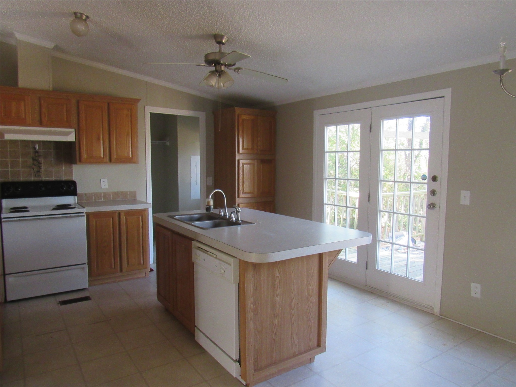 40 Cleveland Avenue Pottsboro TX 75076