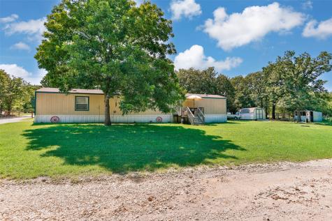 25 Delossantes Lane Gainesville TX 76240