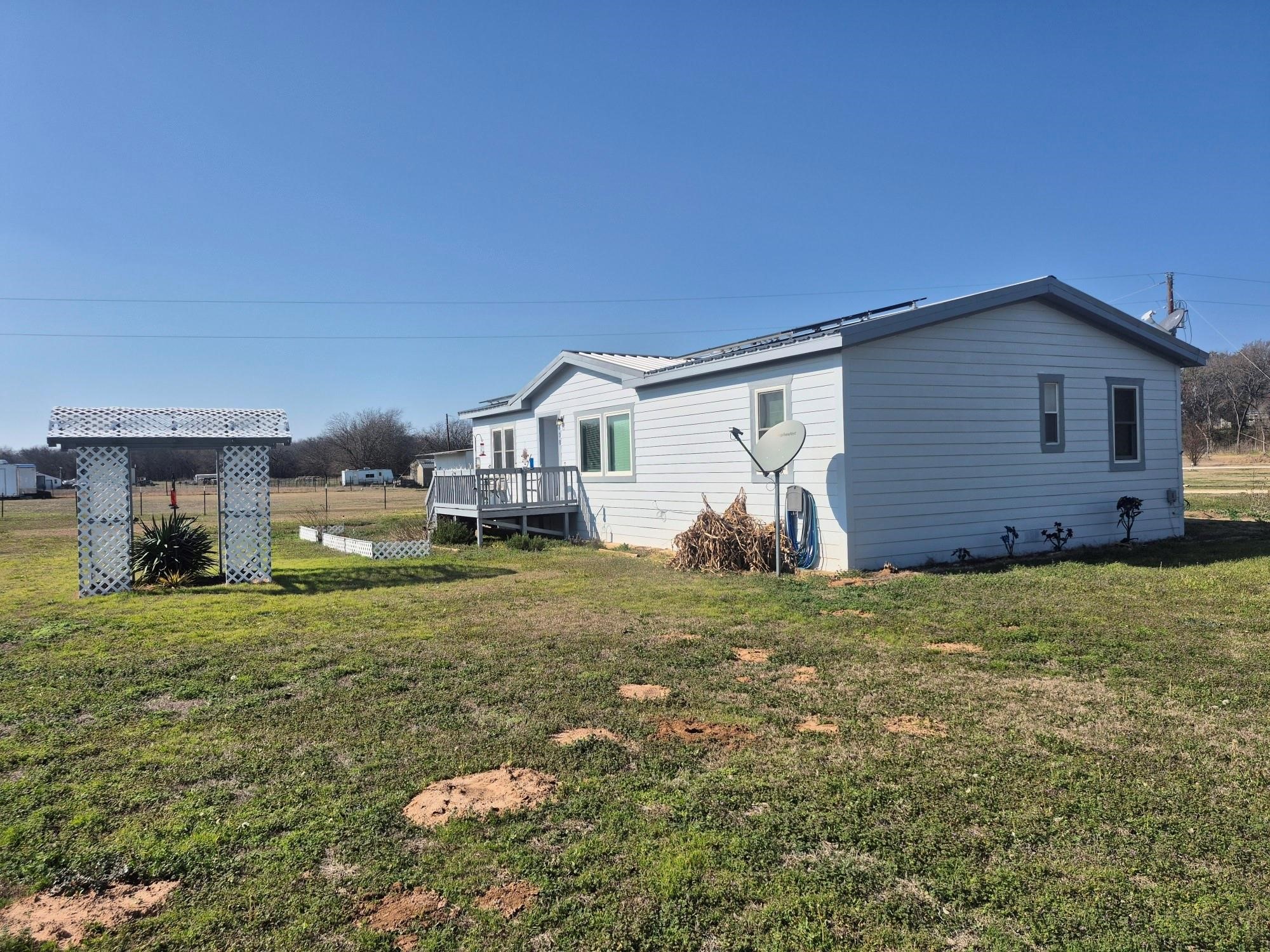 438 Silver River Road Gholson TX 76705