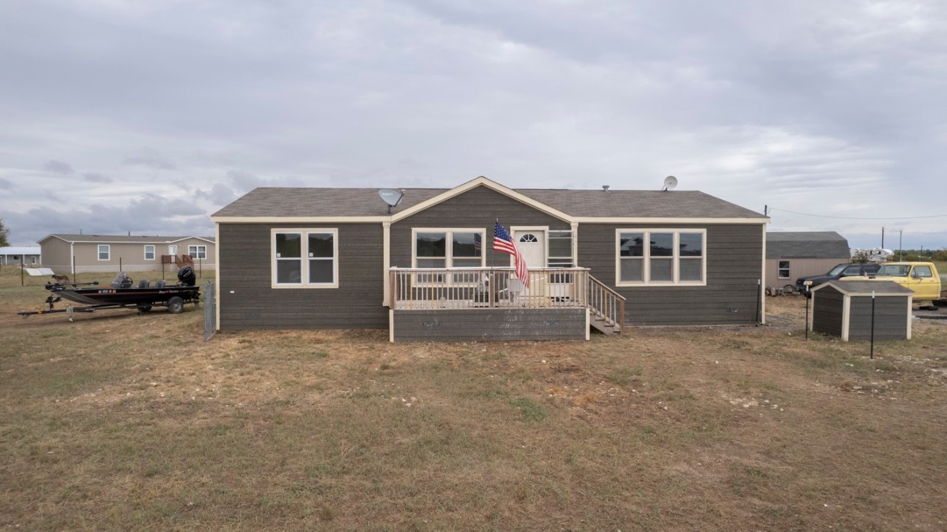 947 Private Road 4219 Decatur TX 76234