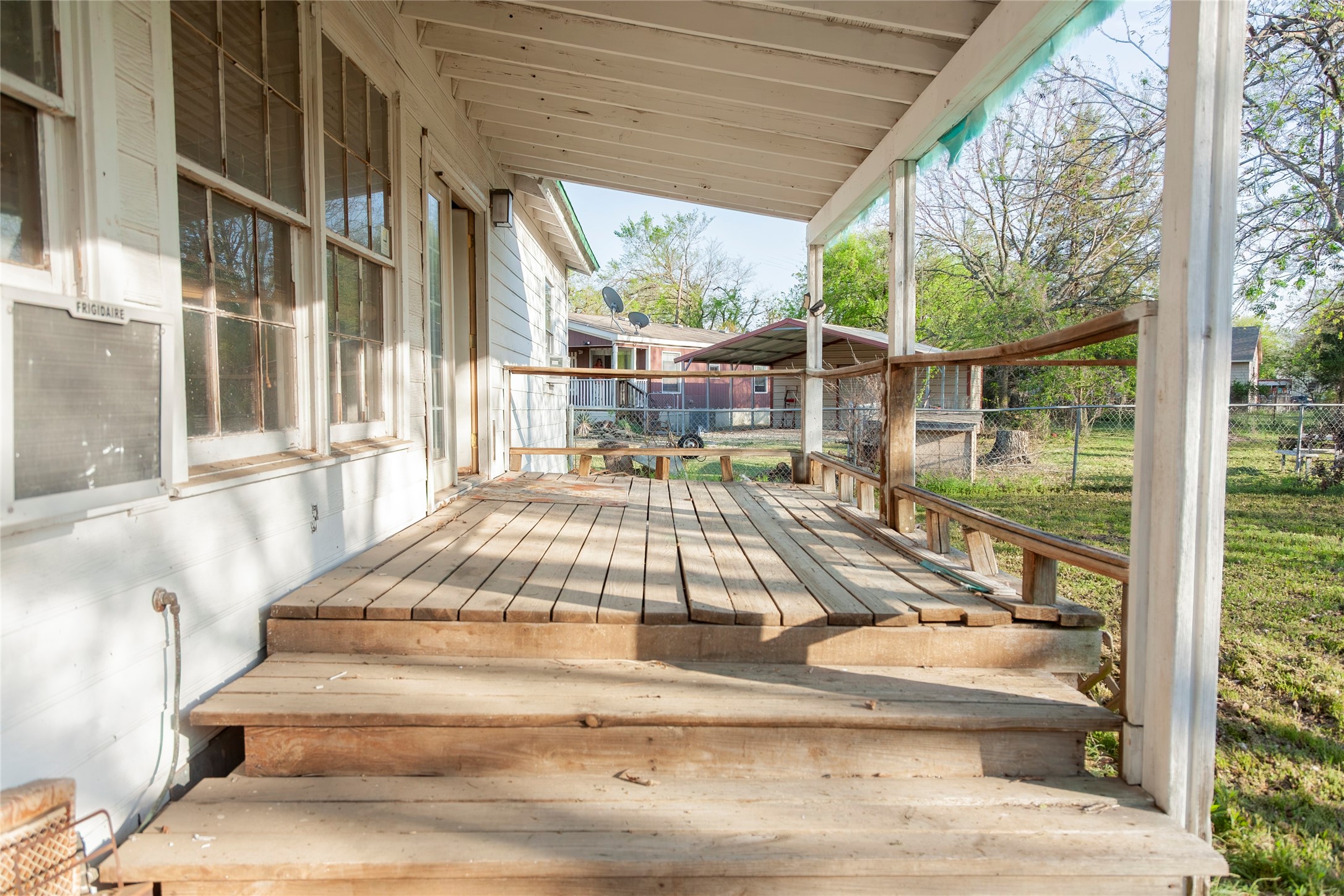 112 SE Front Street Bailey TX 75452