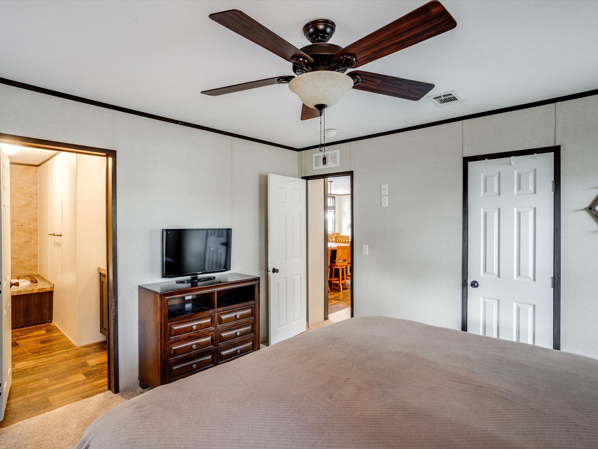 3417 Hawaiian Court Granbury TX 76048