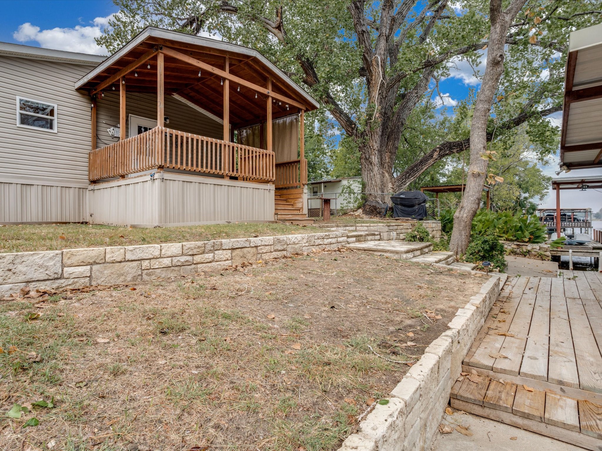 3417 Hawaiian Court Granbury TX 76048