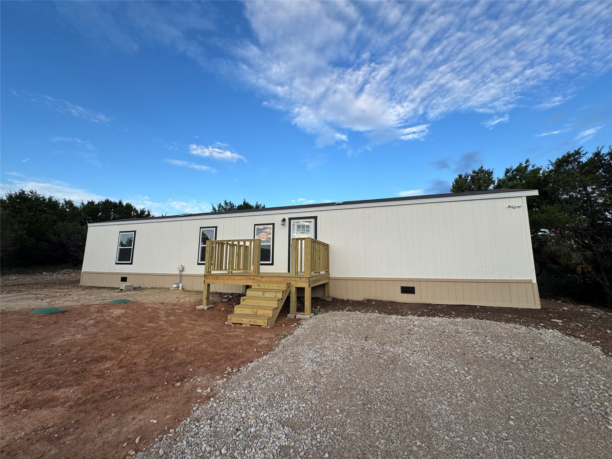 2225 Woodview Trail Granbury TX 76048