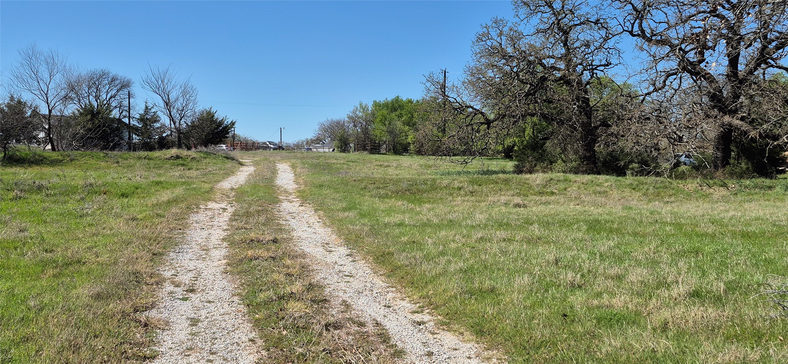 294 County Road 4683 Boyd TX 76023
