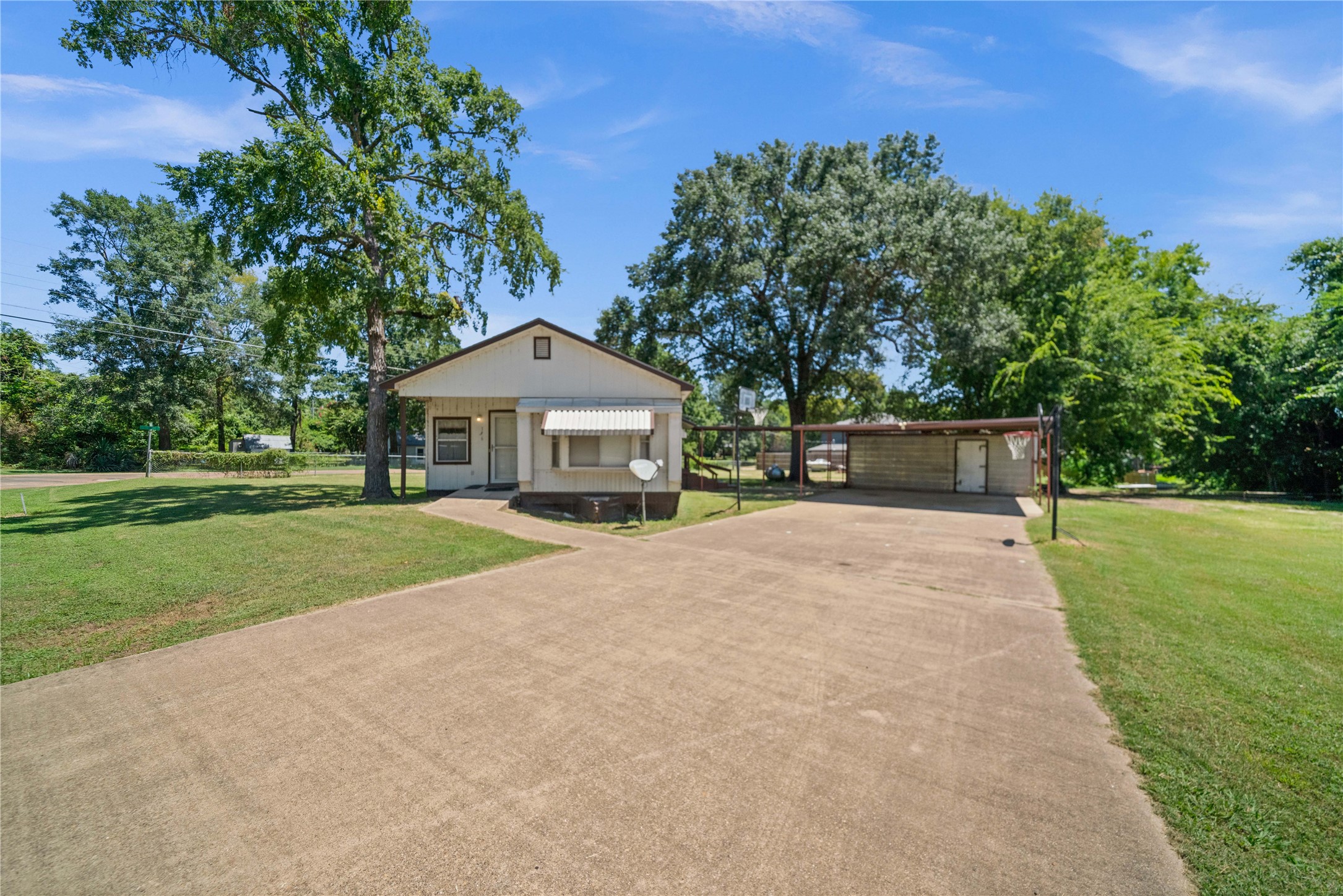 136 Palisade Drive Mabank TX 75156