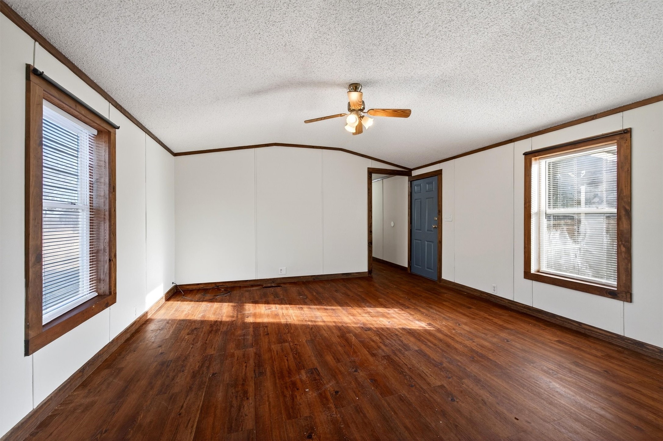 7154 E Fm 922 Valley View TX 76272