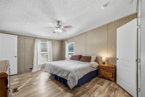 1618 Lands End Street Granbury TX 76048