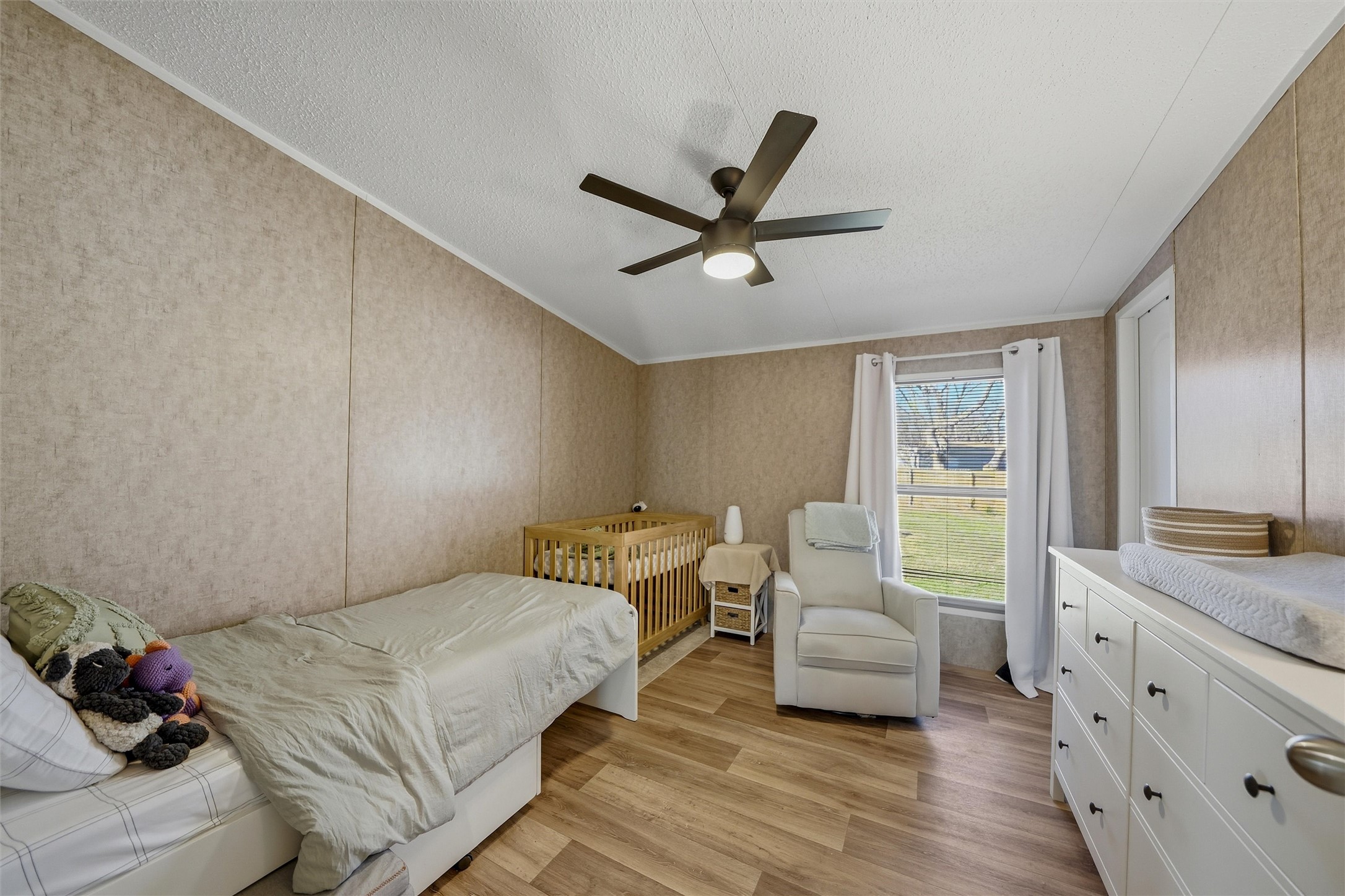 1618 Lands End Street Granbury TX 76048