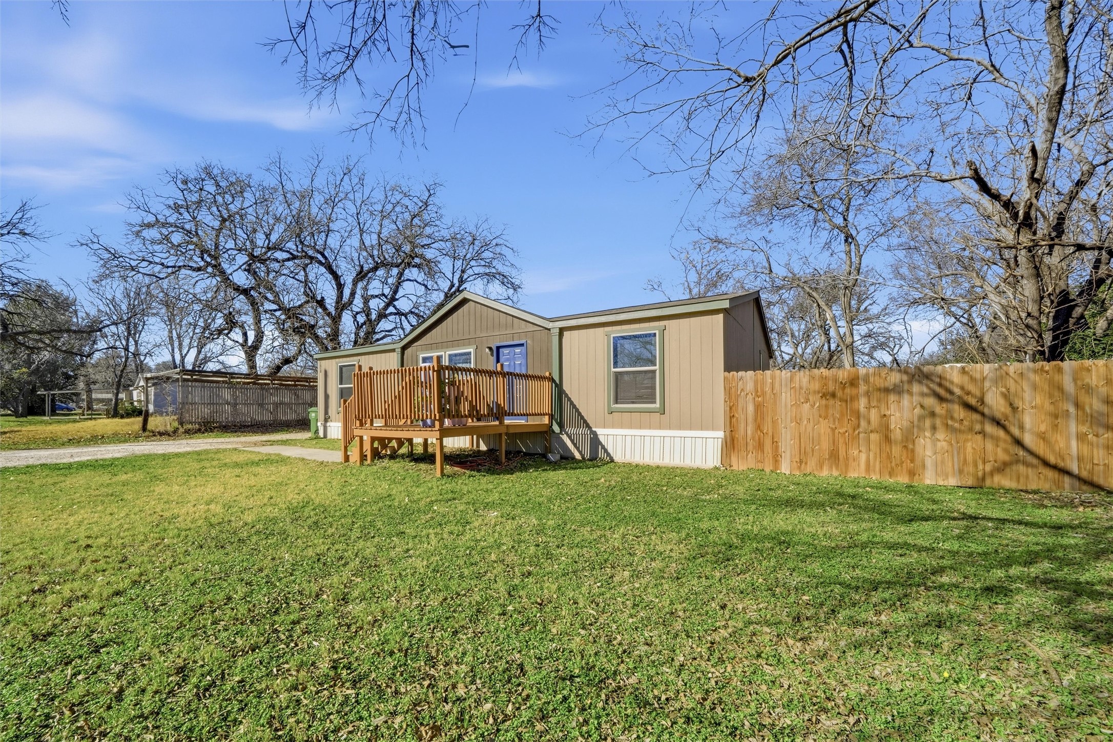1618 Lands End Street Granbury TX 76048