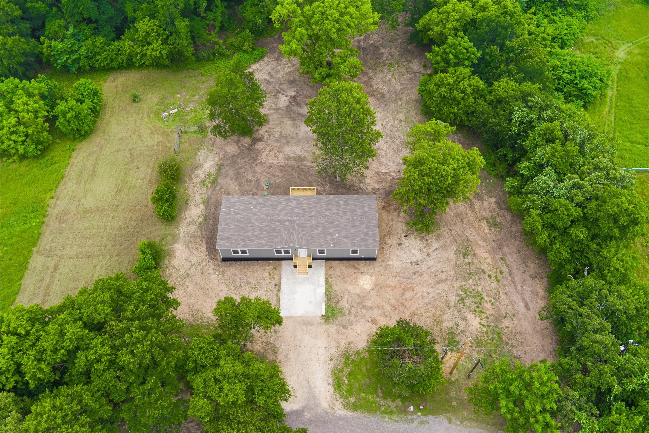 4600 Thompson Avenue Grandview TX 76050