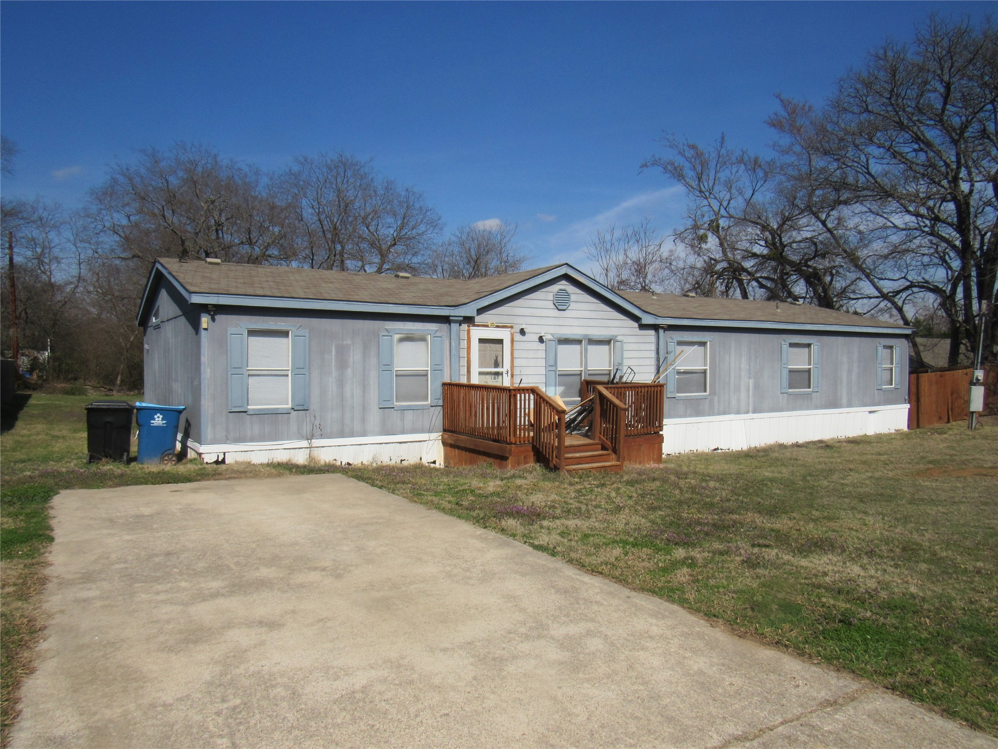 501 W Collins Street Denison TX 75020